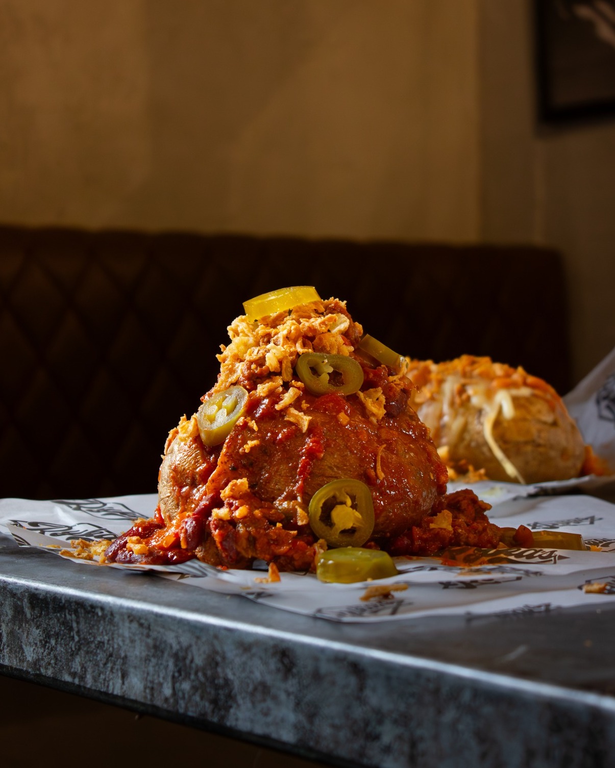 Feast your eyes on this mountain of goodness 🍠 Why not grab one at our bike night TONIGHT : 5–9pm?
Sunshine, bikers, and tasty food await!
#rykas #rykascafe #rykasboxhill #dorking #bikenight