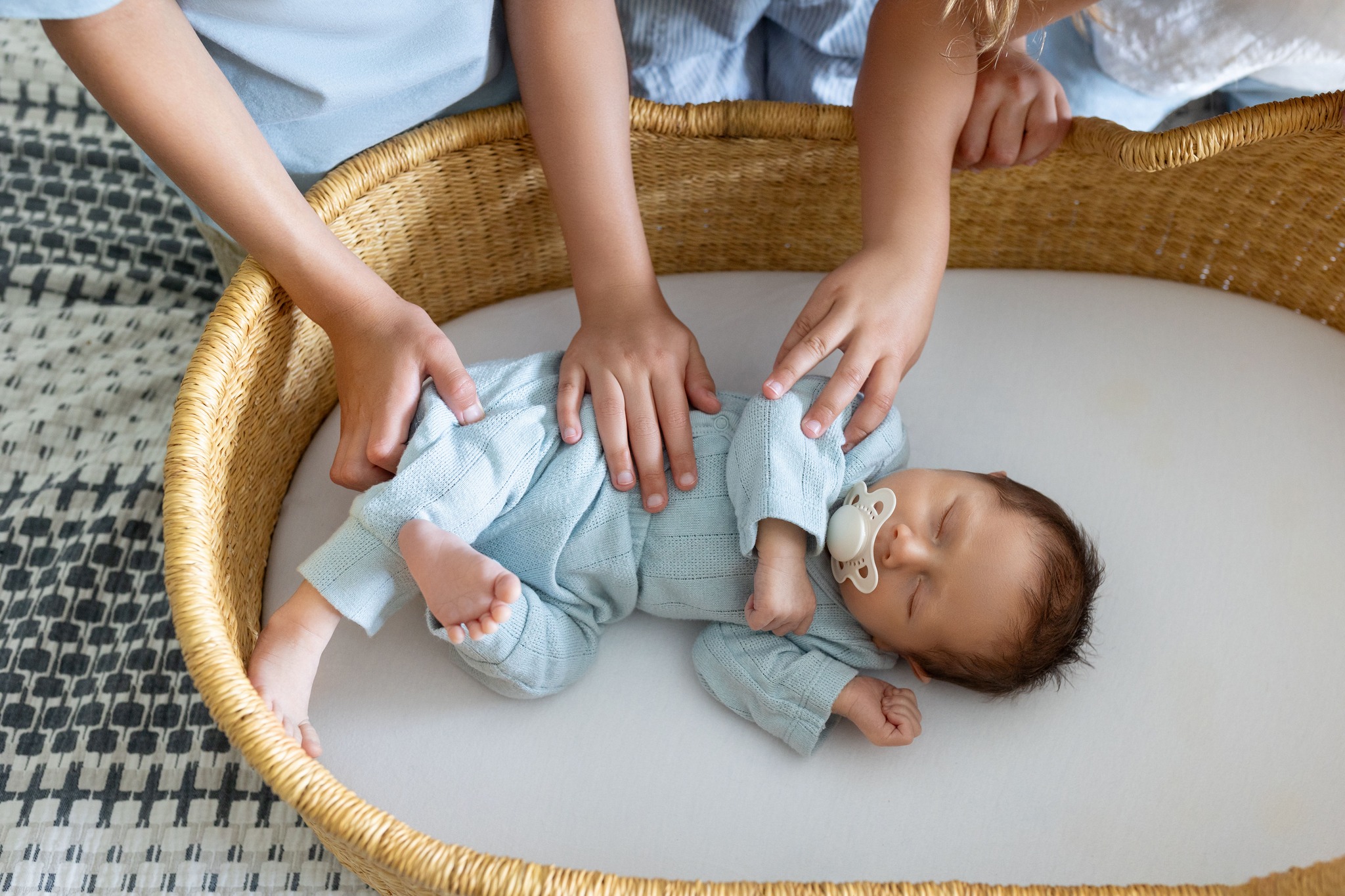 Sweetest little new addition!
In home lifestyle sessions are just SO special!
.
.
Janellemcdonnellphotography.com
