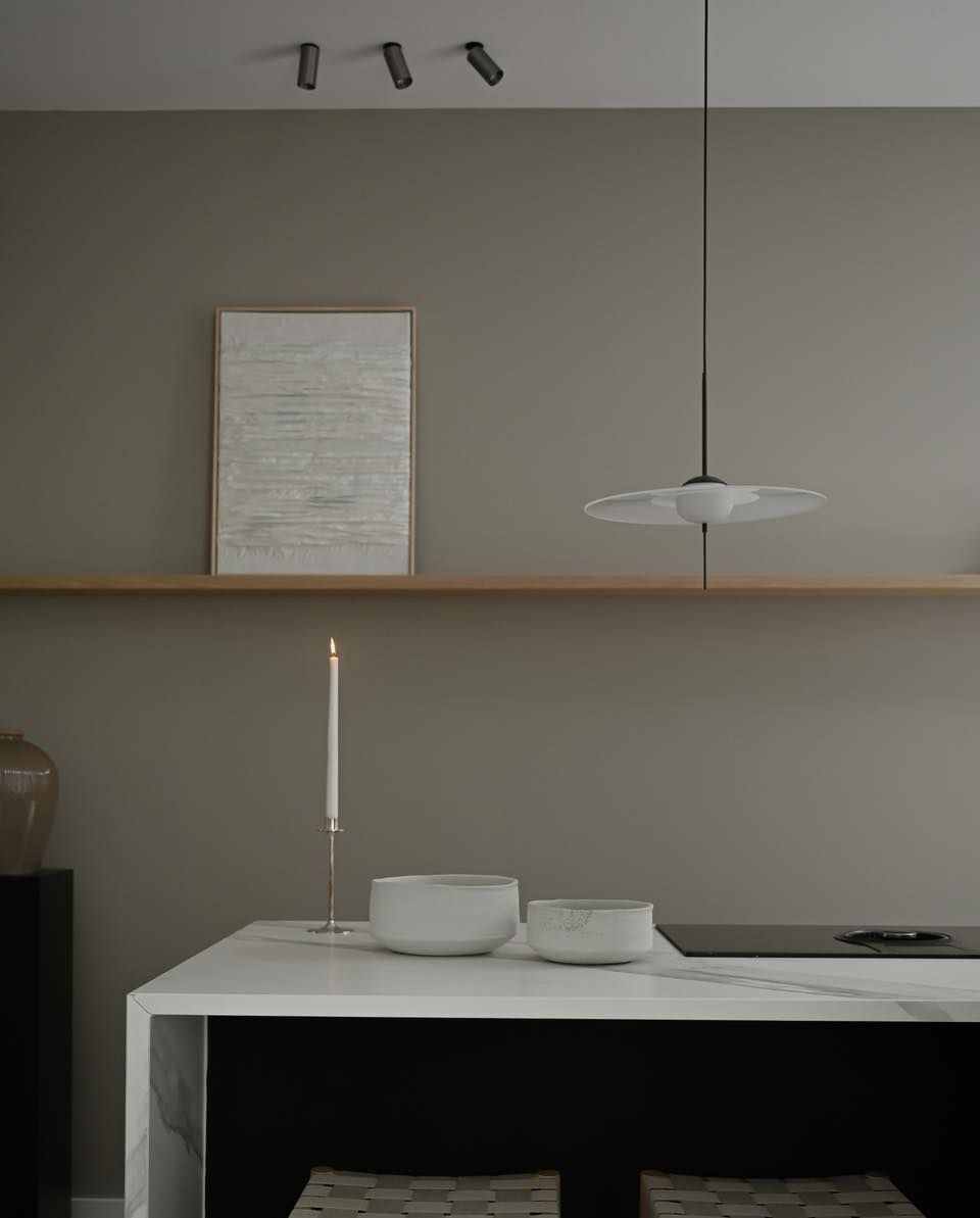 Where minimalism meets warmth || Kitchen Design by Lexi Beckord Interior Design
#lexibeckord#lexibeckordinteriordesign#interiordesign#interior#design#interieur#interieurontwerp#interieurstyling#interiorstyling#styling#thehague#denhaag