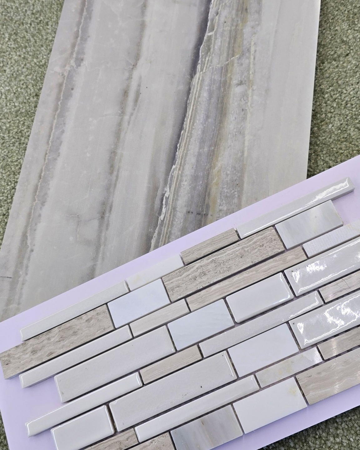 These warm, soft tones are what bring a space together!
Blending colors like this creates a look that feels calm, inviting, and effortlessly put together. Whether you’re going for cozy, modern, or something in between, the right combination makes all the difference.
That’s where we come in. We’ll help you mix and match samples so everything flows perfectly from one space to the next. And when you’re ready, our team can handle the installation too.
From design to install, we’ve got you covered.
Stop by House of Decor in Rochester, Indiana and let’s start creating your space.