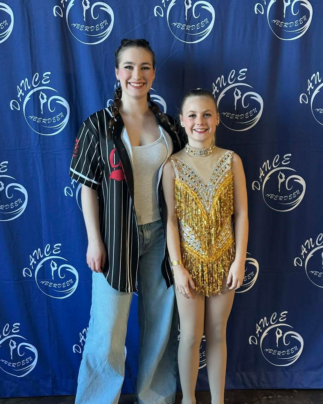 Great evening at Aberdeen festival yesterday! Our sisters Amy and Sara had a lovely performance of their lyrical duet and Pyper wowed them with he Jazz solo! 🏆 Payton got a gold for her hip hop solo and is our first invitee to the DANCE OFF! 👏🏻 Way to go everyone!! 🤩 #balletnallthatjazz