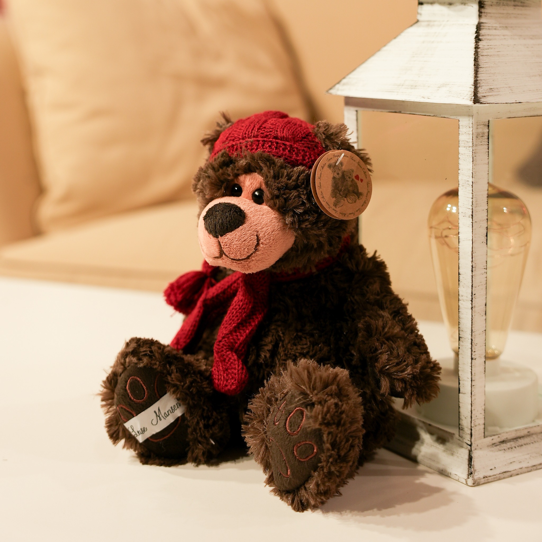 Craquez pour notre adorable peluche "ours Tobias" 🤎
Douce, moelleuse et pleine de charme, elle accompagnera petits et grands dans tous leurs moments de tendresse.
✨ Un compagnon idéal pour des câlins réconfortants au quotidien.
👉 https://www.lecomptoirdesauthentics.com/product-page/peluche-ours-tobias-louise-mansen-24-cm
#peluche #doudou #cadeau #enfant #bebe