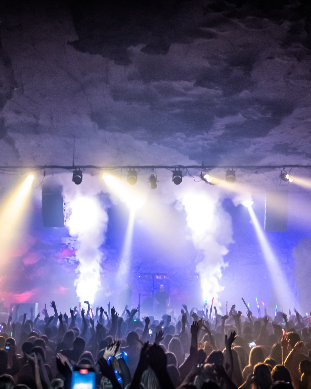 💖 Fill the Bags and Shake It Off 💖
A DJ Swiftie Backpack Drive Party is coming August 14!
Dance the night away, celebrate every era, and help local students start the school year strong.
Bring a backpack + grab your friends—this is your feel-good event of the summer.