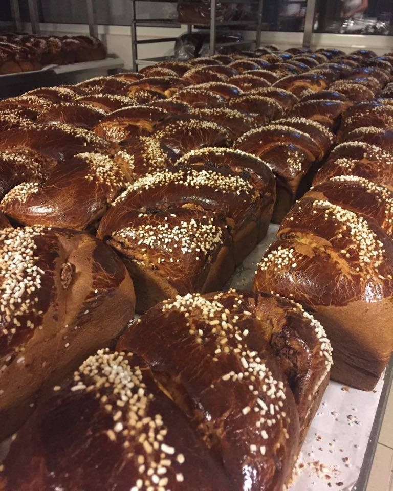 E forfotă în laboratorul @cofetariablanca și miroase a cozonac și a sărbătoare. 🤭
📍Family Market Miroslava