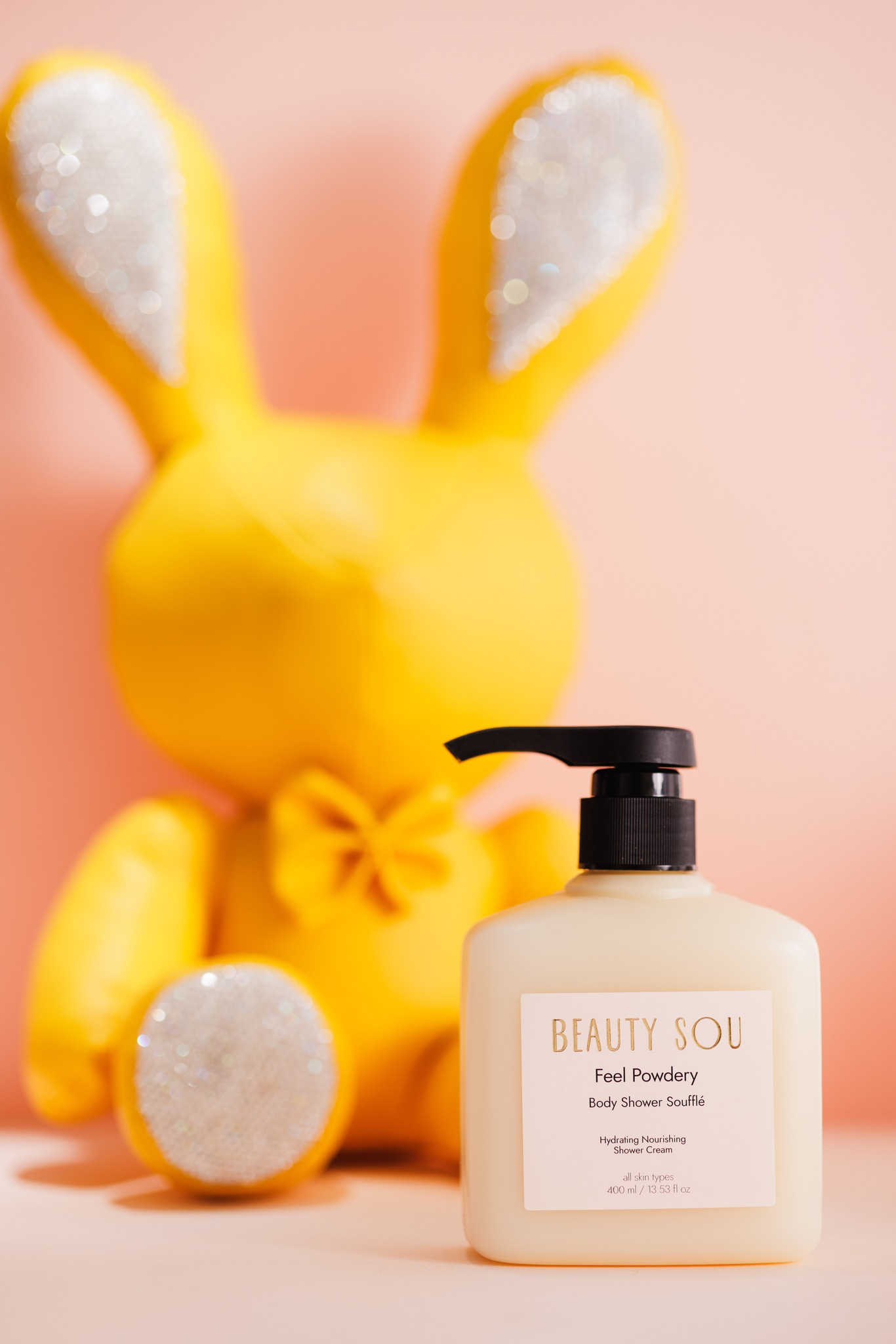 Step into the shower. Leave the world behind. ✨
Experience the rich, velvety texture of Feel Powdery. More than a shower cream, it's a souffle of hydration that lingers on your skin like a silk veil.
Classy. Soft. Unforgettable.
400ml of pure bliss.
#BeautySou#FeelPowdery#ShowerSouffle#LuxuryBodyCare#CleanAesthetic#SoftLuxury#SkinHydration#FragranceLover#ShowerRitual#IrisAndMusk#VeganBeauty#PremiumGlow#BodyCareRoutine#ClassySkincare#BeautyInnovation#EasterAesthetic