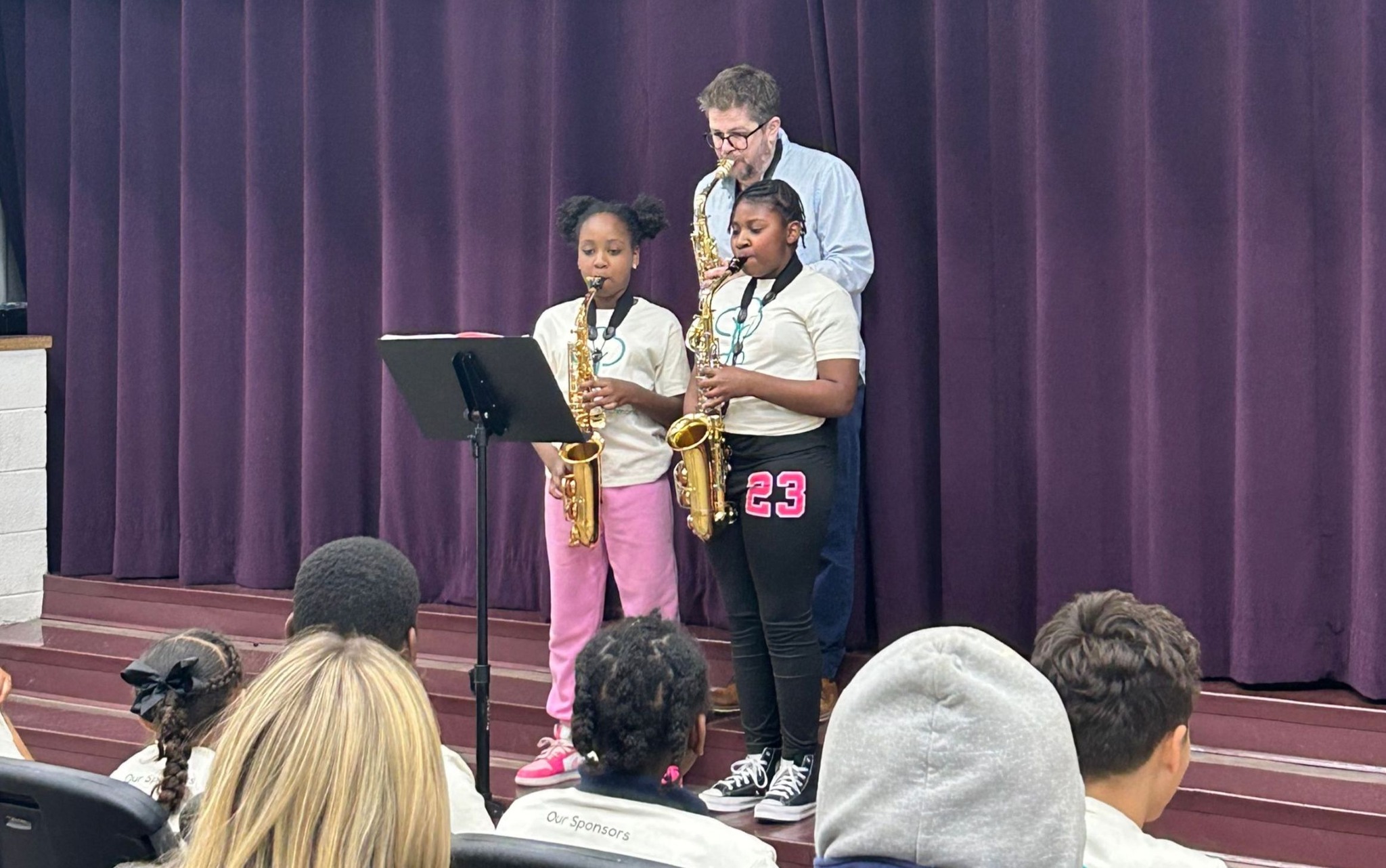 Before the break, thirteen students took the stage for Music Orchard Richmond's (@music.orchard.richmond) Winter Semester Concert at Peter Paul, including several who performed in front of an audience for the first time.
Elizabeth Kilpatrick, Executive Director of Music Orchard Richmond, reported that many of the students were nervous before the concert but afterward they "felt that rush that musicians often feel after a performance." Music education, Elizabeth says, is about more than playing an instrument; "it's building self-confidence, leadership, creativity, emotional maturity, and so much more."
We couldn't be more grateful to have a partner like Music Orchard Richmond providing unique opportunities for our students to grow and mature into creative, confident leaders.
