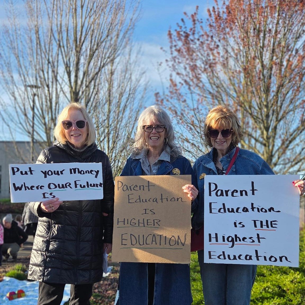 Huge thanks to everyone who came out for our rally yesterday ... we had pint-sized protesters as well as resistance retirees! Thank you, from the bottoms of our hearts!
.
.
.
.
.
#cooperativepreschool #socialemotionallearning #handsonlearning #playbasedlearning #parenteducation #parentsasteachers #responsiveparenting #positivediscipline #prek #toddlerclasses #outdooredcation #alkicoop #whitecentercoop #admiralcoop #lincolnparkcoop #southseattlecollege #whitecenter #westseattle #ssccoop