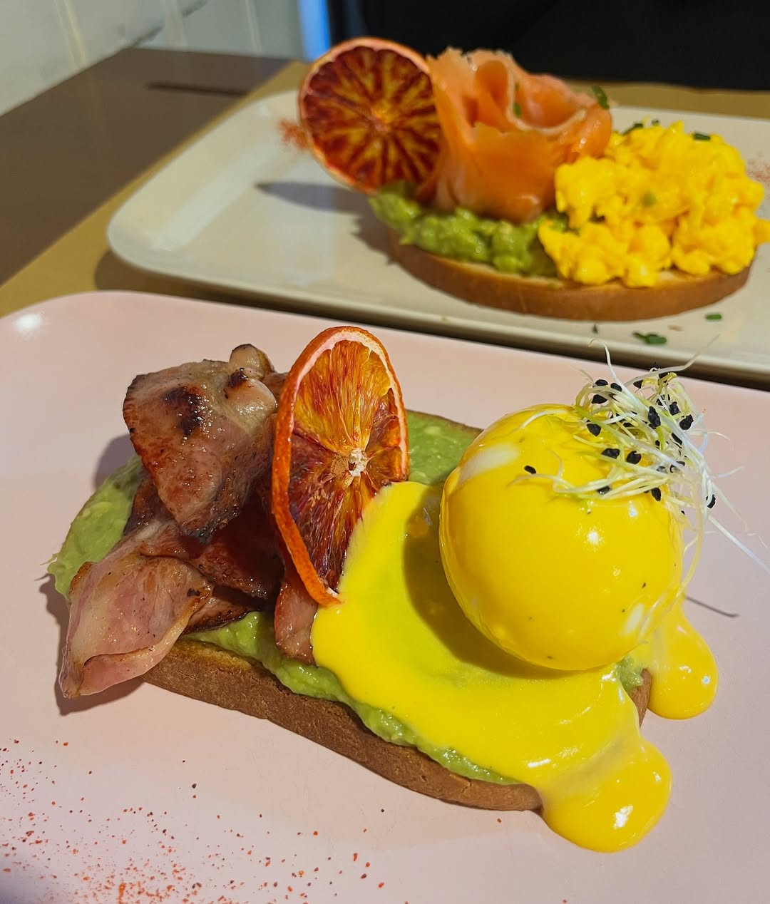 Un #brunch per tutti, davvero! 🆓🌾
Grazie a @shesaglutenfreak per essere passati a trovarci e per aver condiviso la loro esperienza ✨
Sappiamo quanto sia importante trovare opzioni #glutenfree buone, sicure e… che non facciano rimpiangere nulla 😌
Per questo al Brunch Café lavoriamo ogni giorno per offrire alternative senza glutine pensate con la stessa cura, gusto e attenzione di tutto il nostro menu.
Perché il brunch è un momento da condividere — senza compromessi. 🥞
📍 Brunch Café Venezia
Tra i (pochi) posti dove il gluten free è davvero parte dell’esperienza!
-
A brunch for everyone, truly! 🆓🌾
Thanks to @shesaglutenfreak for stopping by and sharing their experience ✨
We know how important it is to find *gluten-free* options that are delicious, safe, and… leave nothing to be desired 😌
That’s why at Brunch Café, we work every day to offer gluten-free alternatives crafted with the same care, flavor, and attention as the rest of our menu.
Because brunch is a moment to share—without compromise. 🥞
📍 Brunch Café Venice
One of the (few) places where gluten-free is truly part of the experience!
#brunchcafevenezia #itsalwaysbrunchtime #venezia #venice #breakfast
