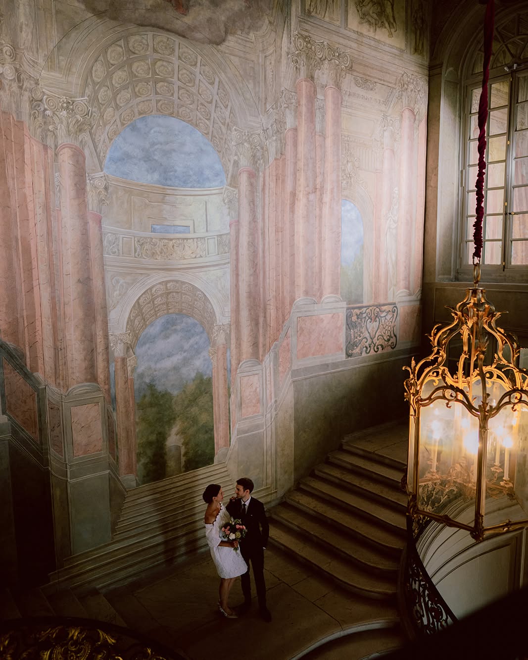 Historic town halls sometimes reveal magnificent backdrops for wedding photos, as seen here at the sublime Nancy City Hall.