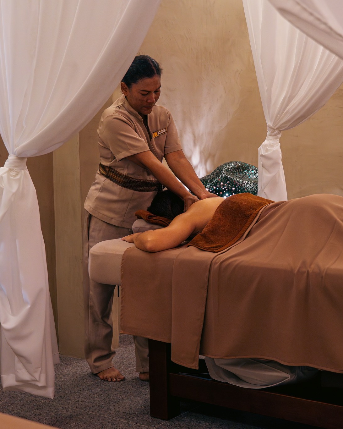 More than a stay… it’s a feeling 🌿✨
Slow mornings by the sea, afternoons wrapped in calm and moments that invite you to truly unwind. From peaceful beachfront views to soothing spa rituals and mindful movement, every detail is designed to help you reconnect with yourself.
Enjoy our best direct booking rates here! ➡️ link in bio
📞094 432 8889
📩info@longbeachchalet.net