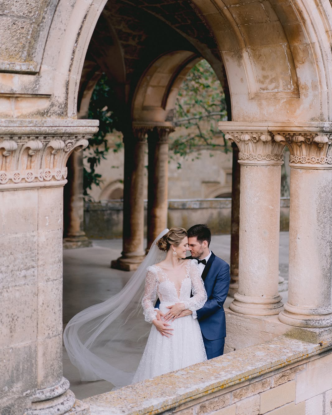 This wedding in Italy was painted in hues of golden light, filled with the sound of sun-baked bark, the cool shadows of medieval arcades, and the chirping of cicadas.
___
#italianwedding #puglia #destinationweddingphotographer