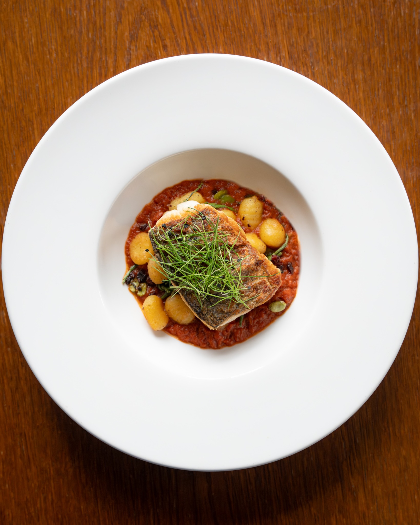 It's all in the detail 😍
Prix Fixe dining is available Monday - Saturday, with a monthly menu of seasonal delights 😋
2-course - £20
3-course - £25
🗓️You can book now via the link in bio
🍽️ Dishes shown are:
Pan-fried hake
crispy chorizo, potato gnocchi, broad beans, samphire, sun-dried tomato & smoked paprika sauce
Shepard's cannon roulade
braised belly croquette, wild garlic puree, asparagus, heritage carrot, red wine jus
Gin-poached rhubarb vanilla sponge
creme patissiere, rhubarb gel, shortbread