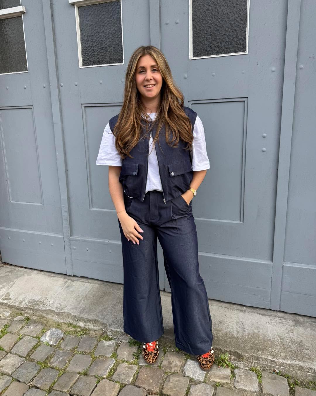 SHOPPING MONDAY 💙
Gilet € 69,95 • Broek € 79,95
#ootd #newcollection #broekenpaleis #bergenopzoom