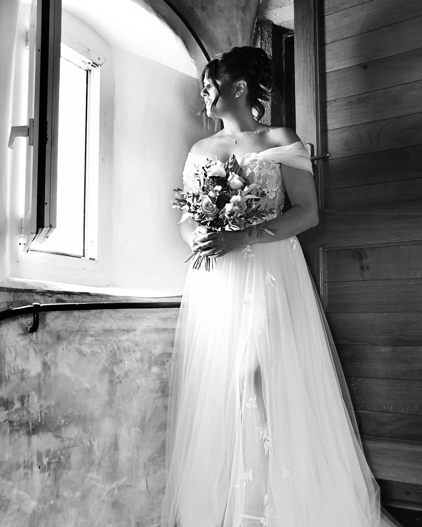 Lorsque la lumière s'y prête, je bascule certaines des photos en noir et blanc.
Alors plutôt couleurs ou noir et blanc ?
Mariage l'an prochain ?
Infos / Résas : ateliercerfvolant@gmail.com - 06.11.32.26.04
Loire / Rhône / Haute-Loire & MORE
#weddingphotography #weddingdayphoto #weddinginspiration #mariage2026 #mariage2027 #mariagesaintetienne #mariageloire #mariagerhone #mariagerhonealpes #photographemariagesaintetienne #futurmariee #weddingday