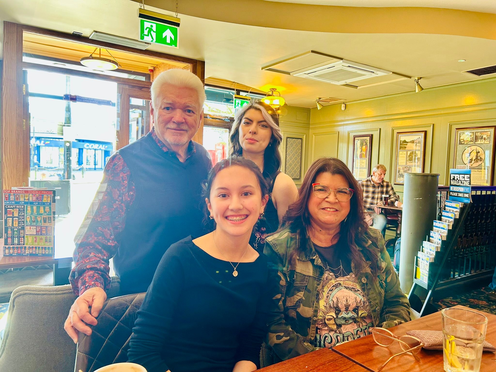 Wednesday morning pub breakfast with dad and niece Veronica.