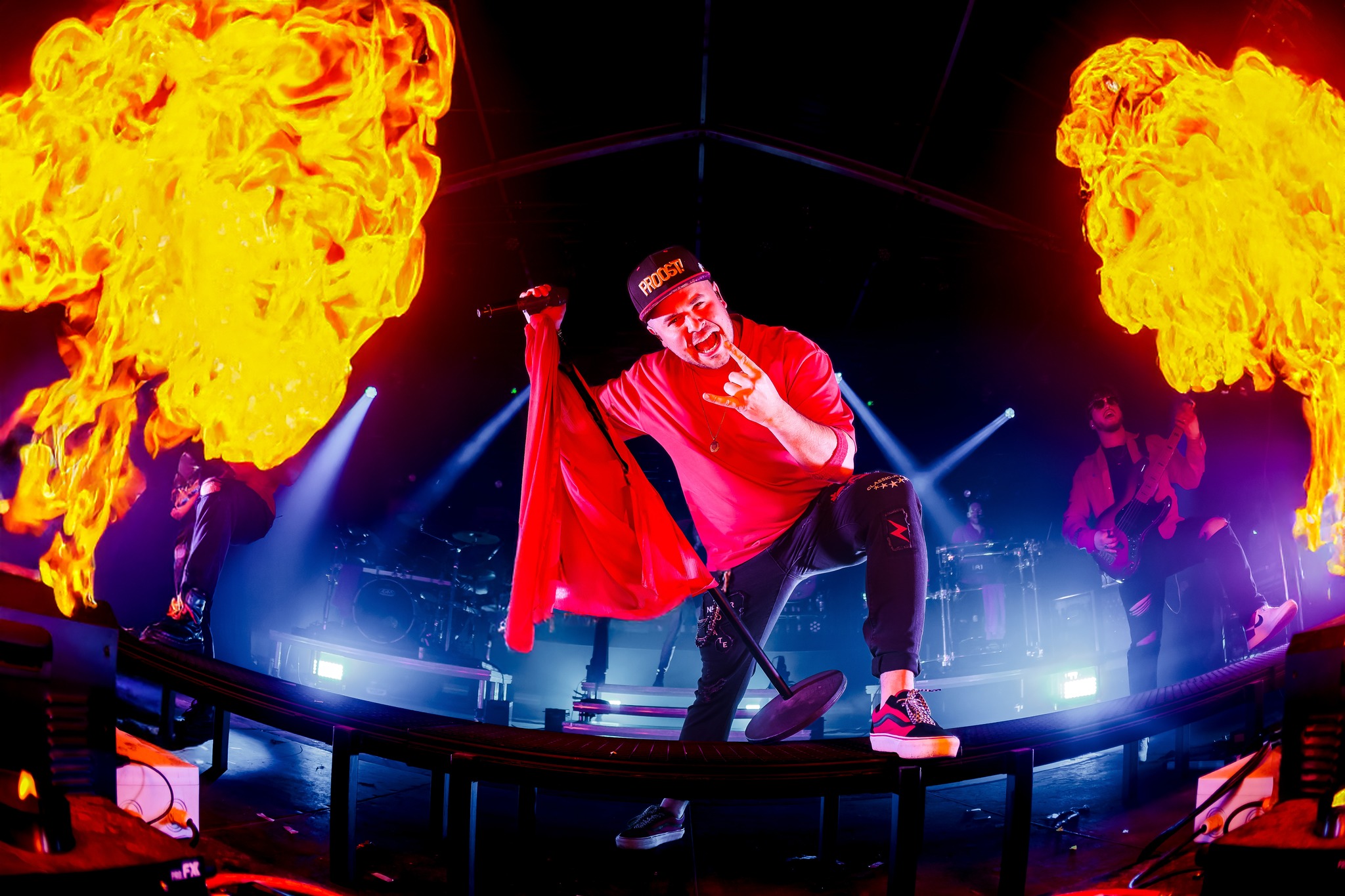 Morgenavond is het zover en gaat @lentelive eraan geloven!๐ฅ Wij kijken al een hele tijd uit naar dit mooie evenement en eindelijk gaat het gebeuren!๐ Hรฉรฉl graag tot morgen!!๐๐ฏ
๐ ๐๐ง ๐๐ฅ๐ข๐ง๐ ๐๐๐ก๐ ๐๐๐ก ๐๐ผ Nachtwacht Entertainment
๐ฃ๐ฅ๐ข๐ข๐ฆ๐ง! ๐๐ฆ ๐ฃ๐ข๐ช๐๐ฅ๐๐ ๐๐ฌ โก
@rocketshotnl ๐
@dutchdropnl ๐ณ๐ฑ
@bavaria_nl ๐ป
๐๐ข๐๐๐๐ก๐๐๐ก โ
โ๏ธ +31 (0)6 - 30589254
๐ฉ info@proost-band.nl
๐ www.proost-band.nl