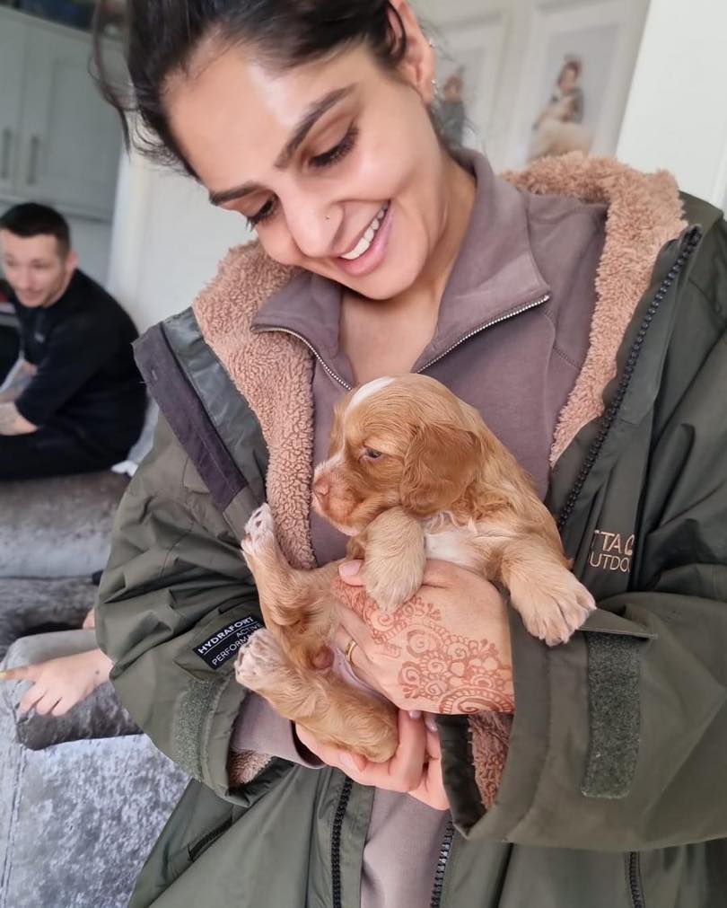 🐾✨ Meet our newest team member… ✨🐾
Kiran has a brand new puppy and we need your help! 🐶💛
She’s officially joined the Skin By Kiran team (unpaid intern for now 😂)… but she still needs a name!
So we’re running a little competition:
🎁 WIN a £50 voucher to spend at Skin By Kiran
All you need to do:
✨ Comment your best name suggestion below
✨ Make it cute, classy, or even a little skincare-themed 👀
✨ You can enter as many times as you like
The best name wins — simple as that!
Let’s find the perfect name for our newest team member 🐾💖
