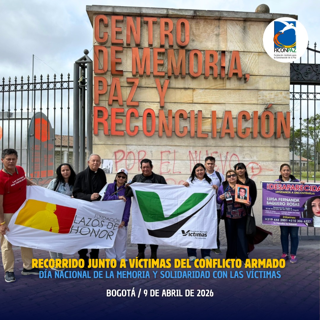 En el Día Nacional de la Memoria y la Solidaridad con las Víctimas, en Bogotá, Monseñor Héctor Fabio Henao, director de FICONPAZ, acompañó una movilización de víctimas del conflicto armado.
En este espacio de diálogo, Monseñor Henao recordó que, así como Jesús salió al encuentro de las personas sufrientes, Colombia está llamada a seguir abriendo su corazón y abrazando a sus víctimas.
#MonsHéctorFabioHenao