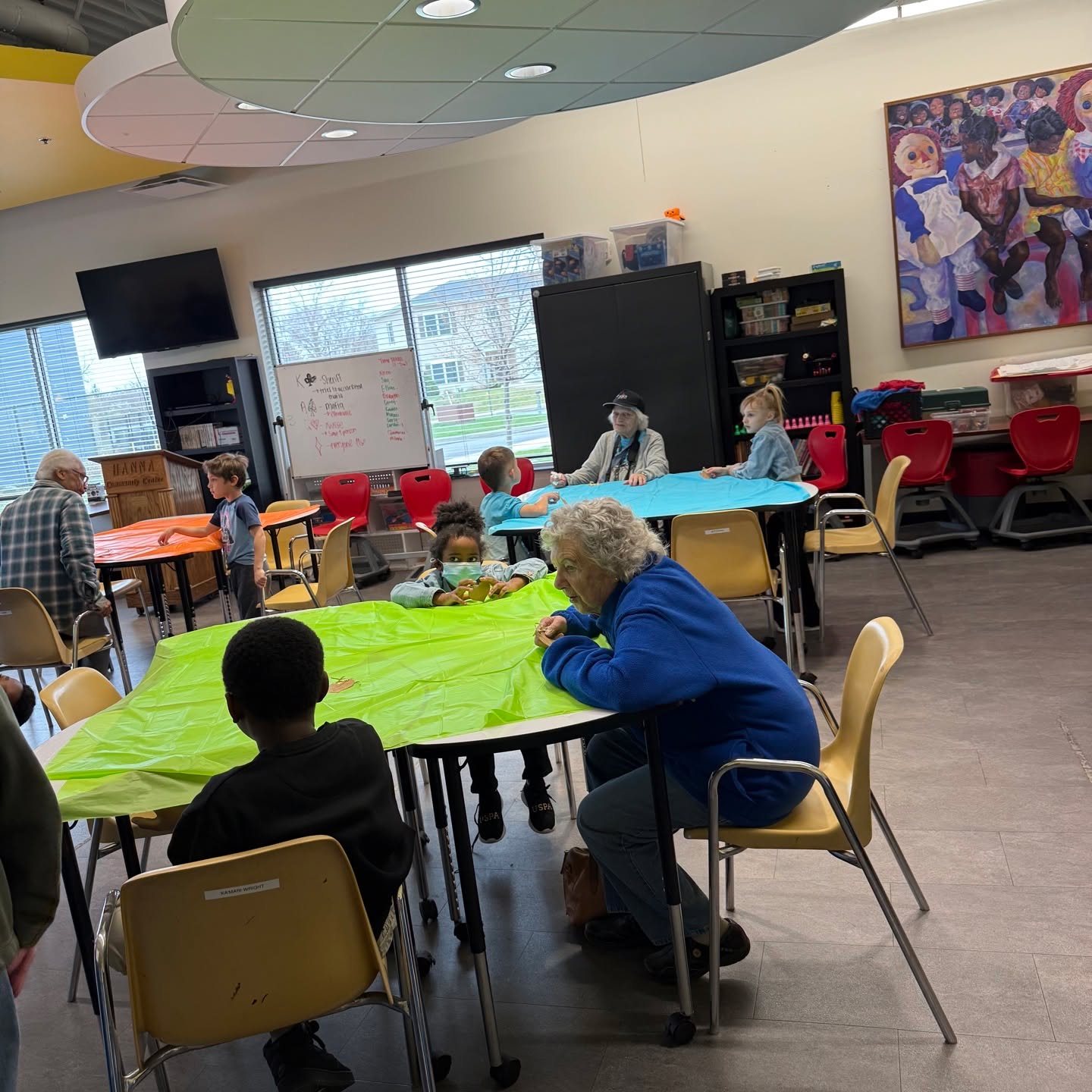 Here's a peek into our Youth & Senior Lunch!!!
#hannacommunity #hanna #lafayette