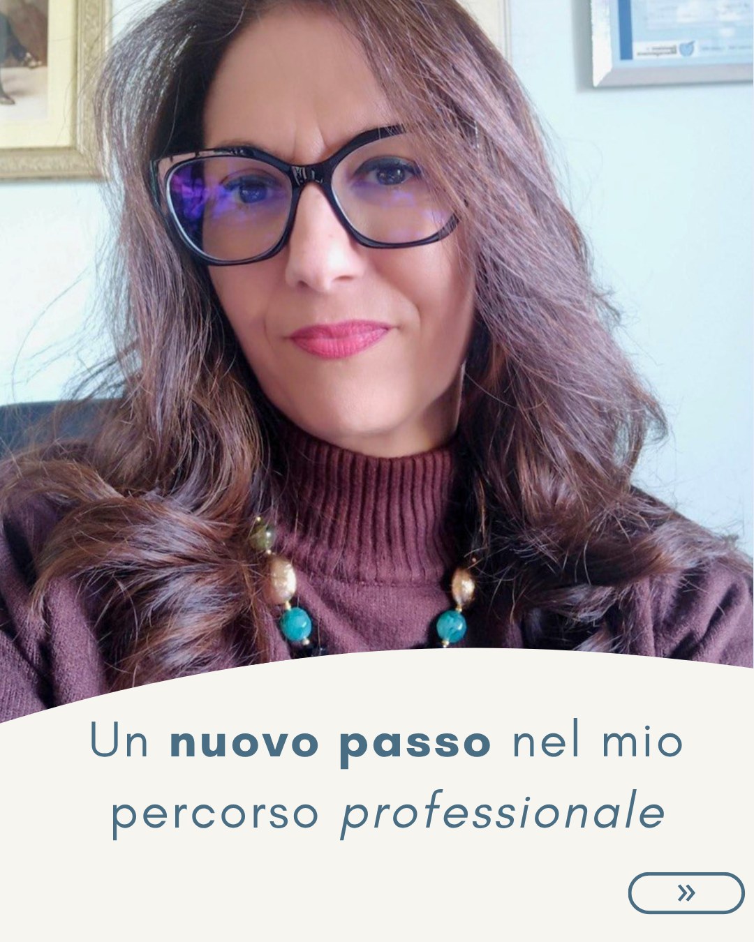 Ci sono percorsi che arrivano in modo naturale, quasi come una conseguenza del lavoro che si fa
ogni giorno.
Ho scelto di frequentare il corso di amministratore di sostegno e guadagnarne il titolo perché, negli
anni, mi sono trovata sempre più spesso accanto a persone in momenti delicati. Situazioni in cui il
diritto serve, ma da solo non basta.
Serve presenza. Serve attenzione. Serve tempo.
Questo ruolo, per come lo sento io, non è solo una funzione prevista dalla legge. È un modo diverso
di stare nella professione.
Continuare a formarsi, per me, significa questo: provare ad essere all’altezza delle persone che si
affidano a te.
Se vuoi saperne di più e ti interessa il diritto di famiglia raccontato in modo chiaro e consapevole,
puoi seguire la pagina e sostenere questo progetto di divulgazione.