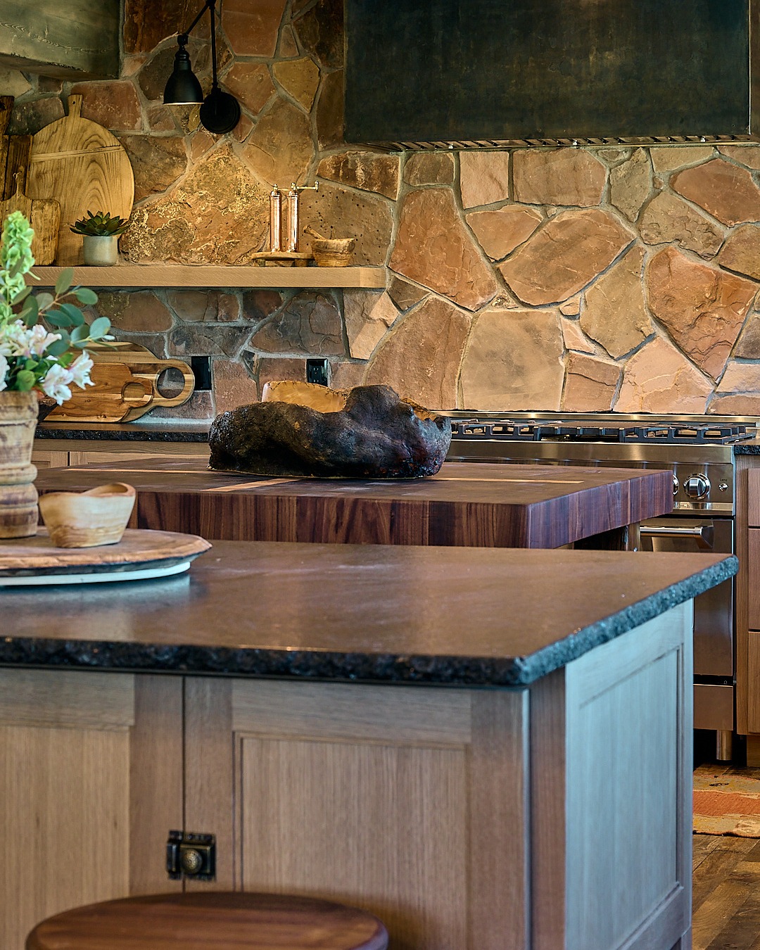 Built, not just designed.
Stone that carries weight.
Wood that shows its age.
Surfaces meant to be used, not just seen.
Nothing polished to perfection — and that’s the point.
The textures do the talking.
The imperfections do the work.
It feels honest.
Like a space that’s meant for real moments — not staged ones.
Because the best kitchens don’t just look good… they earn it over time.
📩 If that’s the feeling your project deserves, let’s create it.
#architecturalphotography #kitchendesign #materiality #mountainhome #authenticdesign #interiortexture #rootforeachother #joncahillphoto @rootdesignco