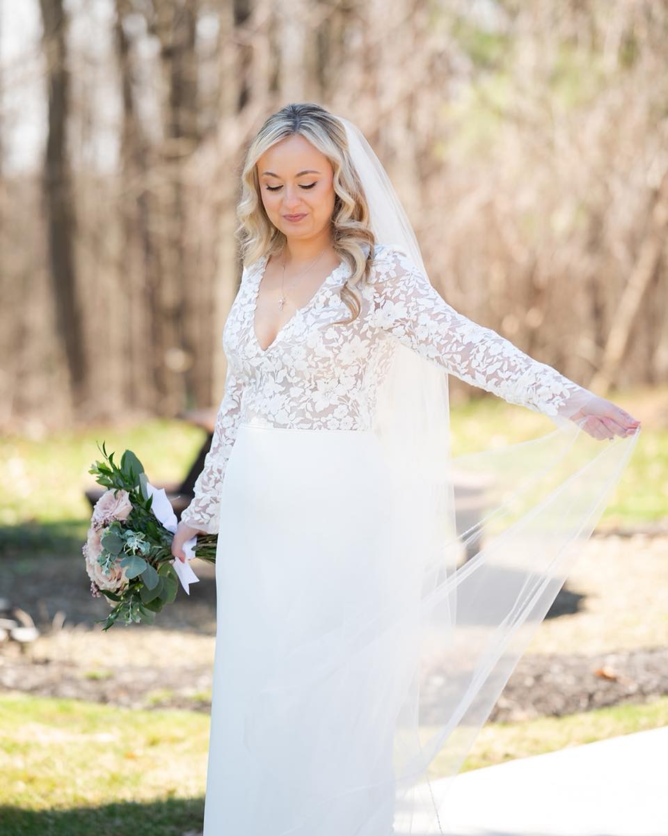 ✨ Now booking 2026 brides.
Our calendar fills quickly — inquire through our website to check availability and secure your date.
Hair by sinprettybeauty_petrina
Makeup by sinprettybeauty_jaime
Photo astridnaria