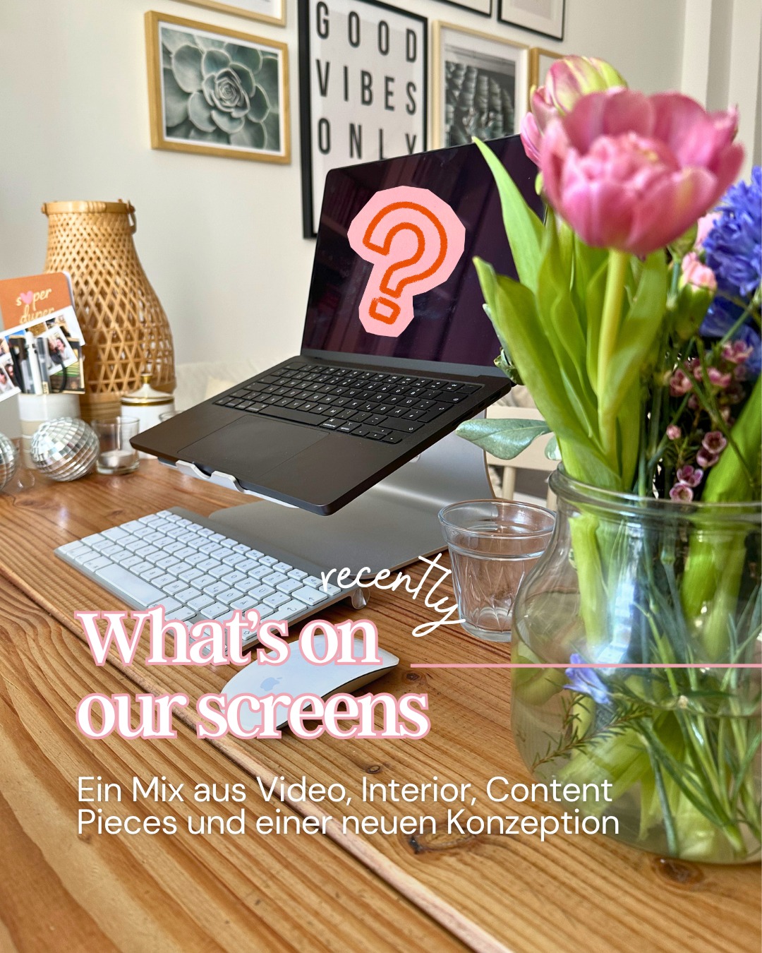 What’s on our screens recently 👀
Von Reel-Edits für eine Optikerin über Interior-Konzepte für ein neues Zentrum bis hin zu Carousels, Strategien & Branding-Projekten
– unser Alltag ist alles, außer eintönig. 🎨
Dazwischen:
Monday Morning Calls mit Kaffee, Updates und ganz vielen Tabs offen.
Bielefeld, Berlin, Mannheim, Leeuwarden, Lissabon – ein Team, viele Orte, ein gemeinsamer Vibe. ☕️
Genau das lieben wir:
unterschiedliche Projekte, unterschiedliche Branchen – aber immer mit dem gleichen Anspruch: durchdacht, ästhetisch und mit Substanz.
Swipe durch und schau uns ein bisschen über die Schulter 🙃
#behindthescenes #remotework #socialmediamarketing #branding #designprocess