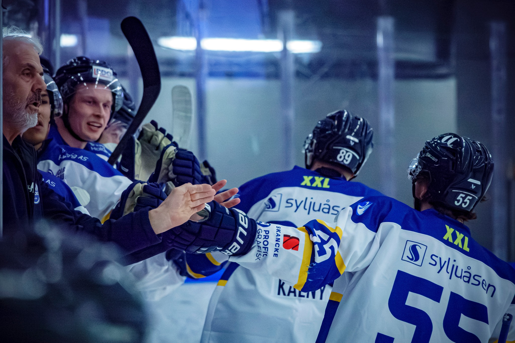 Tallenes tale: Velkommen til vår nye statistikksentral! 🏒📊
Vi i Hockey4You tar statistikk på alvor. Nå ruller vi ut en massiv satsing for både @hockeyliga1 og 2. divisjon.
Hvem er «Hauken» blant dommerne? Hvem har flest «Travle dager» i buret? Og hvilke spillere står for sesongens «Poeng-eksplosjon»?
Vi har finkjemmet protokollene for å gi deg den eksklusive oversikten du ikke finner andre steder. Sjekk ut de nye sidene via lenken i bio! 🚨
#2hockey #hockey4you #norskishockey #2div #hockeyliga1