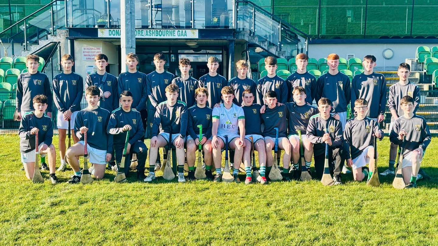 A huge thank you to HEC for sponsoring new gear for our U16 Dual boys.
The squad are delighted to be kitted out as they continue their season representing Domhnach Mór Cill Dhéagláin with pride. Support like this makes a real difference for the players and the club.
Táimid fíorbhuíoch as an tacaíocht — it means a lot to the team and our community.
Go raibh maith agaibh, HEC