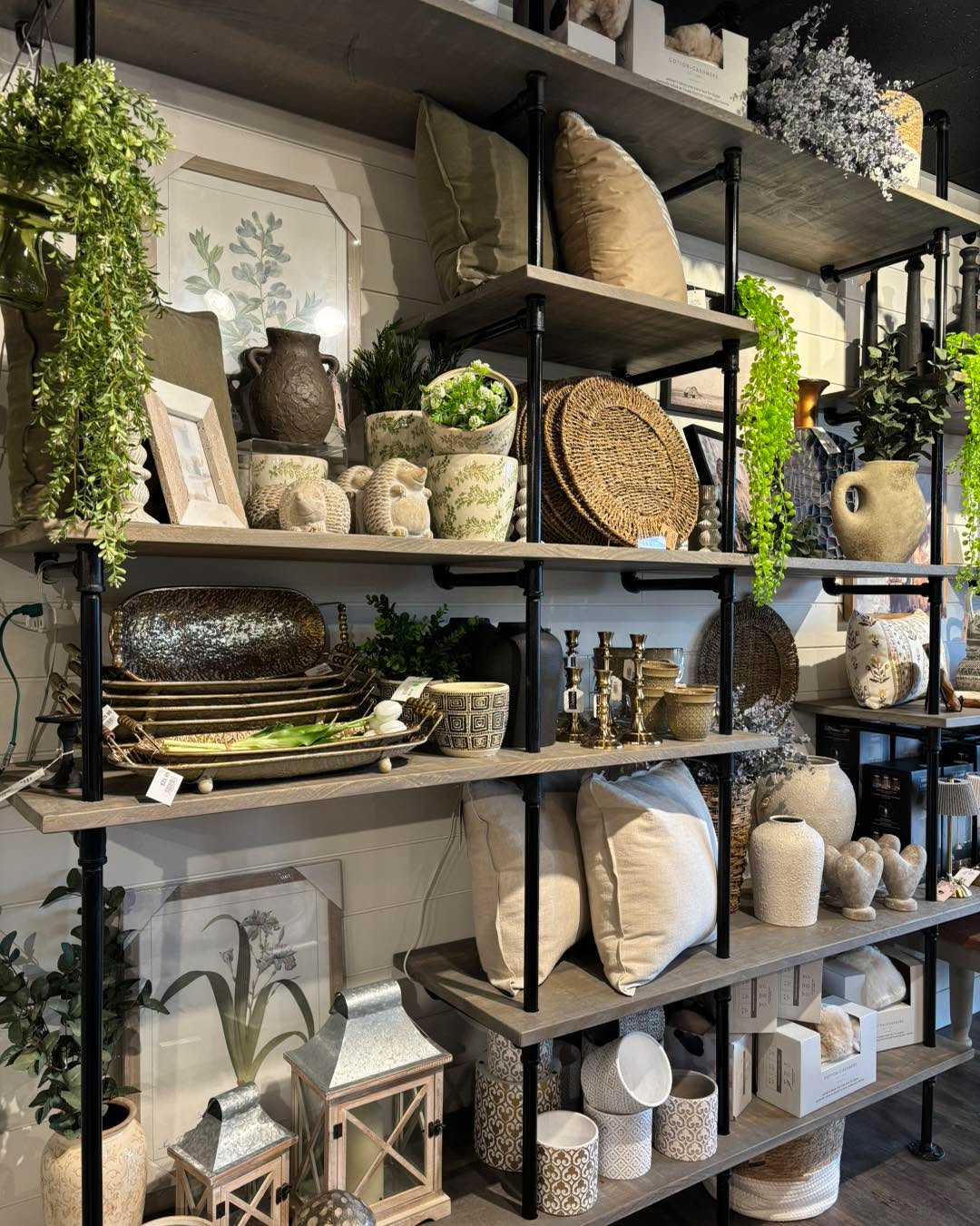 Go ahead… zoom in, we know you want to 👀
#shoplocal #dartmouthns #homedecor #decorating