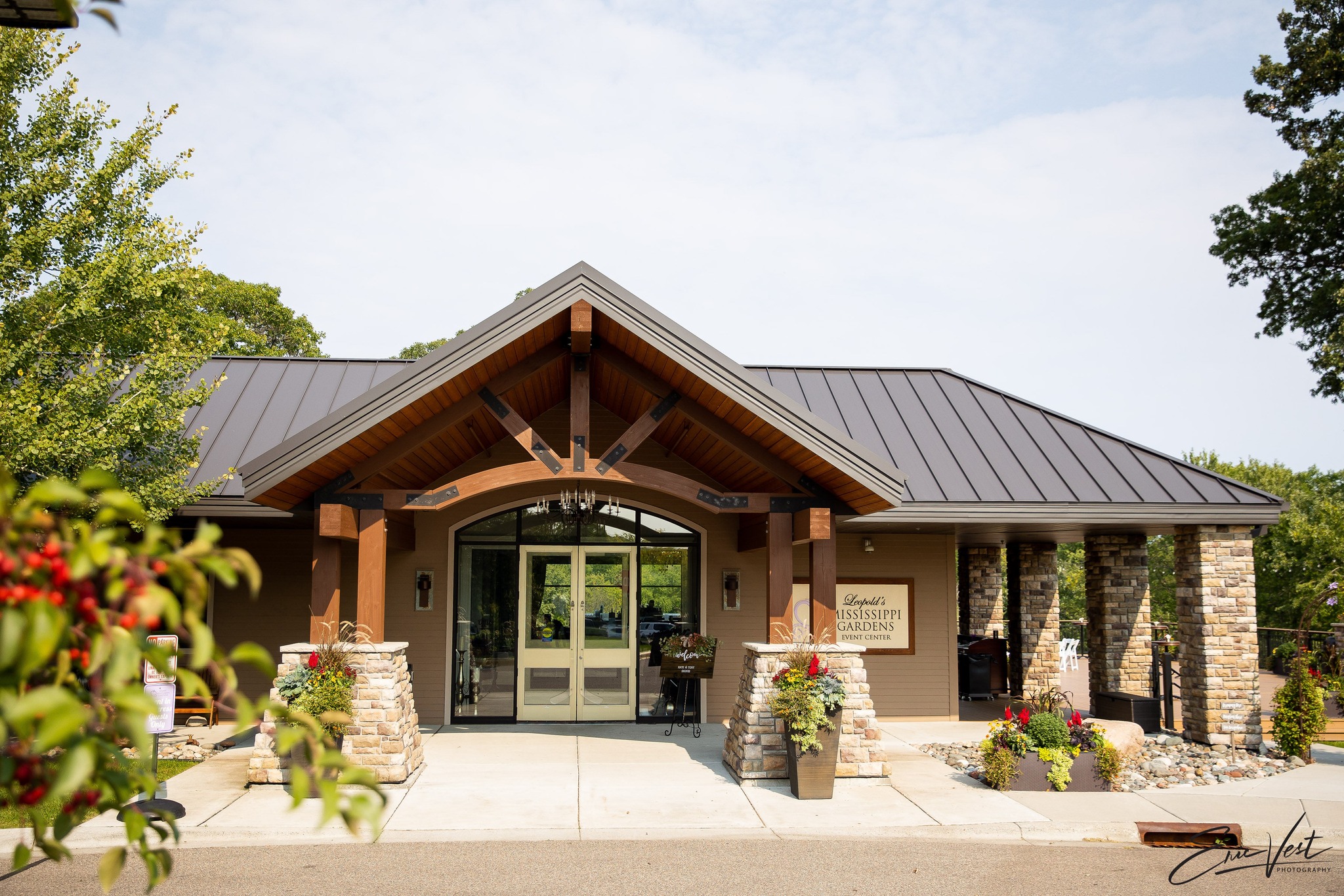Host your next event with us and enjoy a truly picturesque setting. Have your ceremony on our deck suspended 24 feet high with beautiful panoramic views of the bluffs and the Mississippi River.
Alternatively, have your grand entrance through the garden down the granite stairs to a serene ceremony set-up right on the shore of the Mississippi River.
First photo by @ericvestphotography
#twincitiesevents #weddingvenue #brooklynpark #minneapoliseventspace #mississippiriver