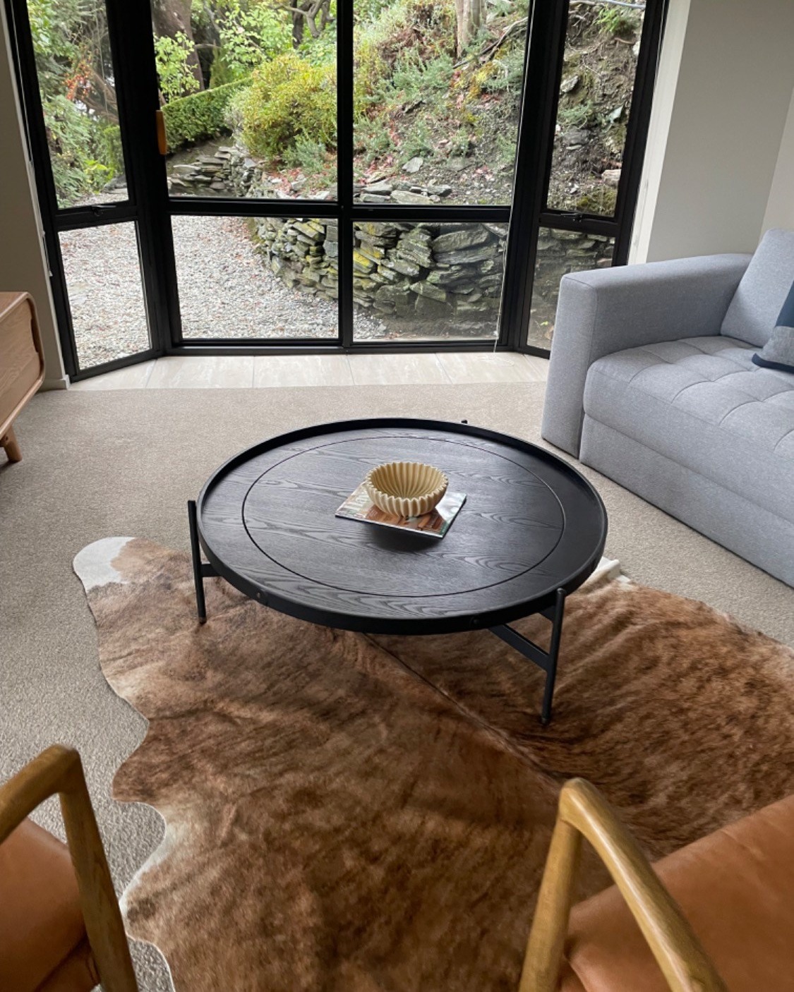 A little throwback moment because this setup with one of our unique and GENUINE cowhide rugs is just stunning! đ€©đ
What do you think about this setup? Let us know in the comments! đ
#NestwrapsNZ #Cowhide #RealCowhide #CowhideRugs #NaturalLiving #HomeStyleNZ #InteriorInspo #WarmAndCosy #EverydayHome