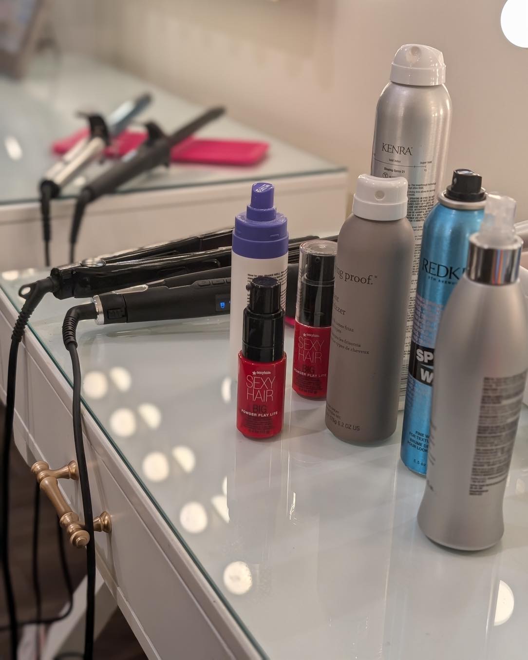 Choosing the right bridal beauty team matters.
Nearly 1,000 brides have trusted us with their wedding mornings — and that experience shows in every timeline, every detail, and every calm, confident bride.
Experience. Education. Expertise.
That’s the difference. 🤍
Click the link to book for 2027 ✨