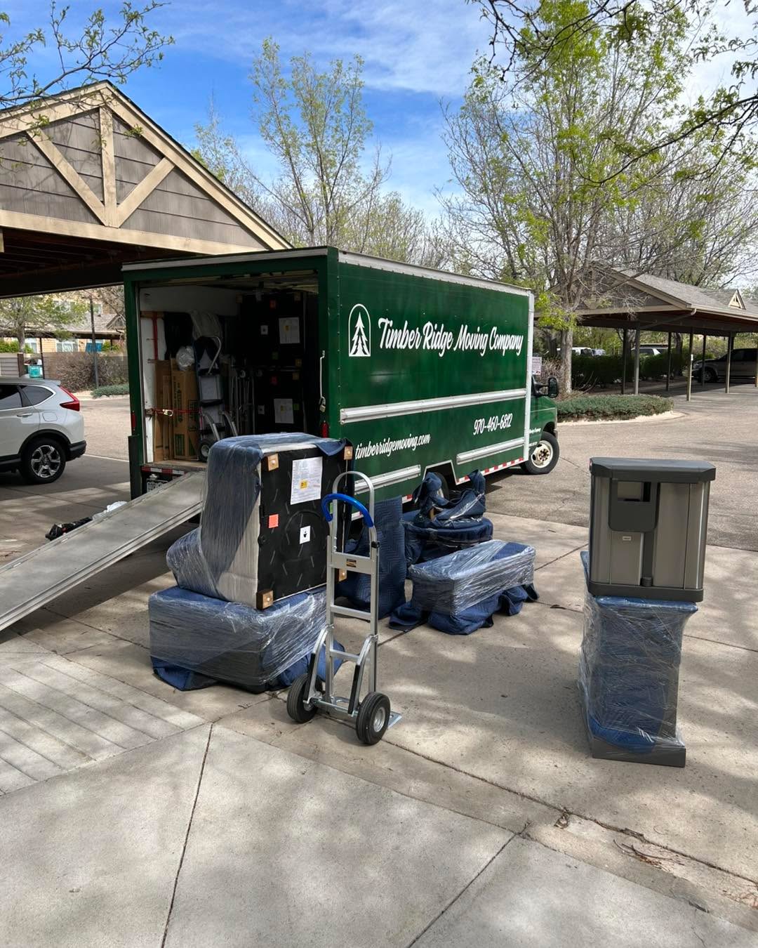 Moving in Fort Collins or surrounding areas? We can help! Call today to schedule a quote!
📱970.460.6812
💻www.timberridgemoving.com
#moving #millikencolorado #johnstowncolorado #furnituremoves #coloradomovingcompany #unloading #unload #movingcompany #loading #windsorcolorado #Loveland #movingday #MovingQuotes #fortcollins #eaton #severancecolorado #packing #coloradorealtor #localmovers #timnath #movinghouse #berthoudcolorado #Longmont #greeley #coloradorealestate #laboronlymoves #supportlocalbusiness #supportlocal #smallbusiness #fullservicemovers