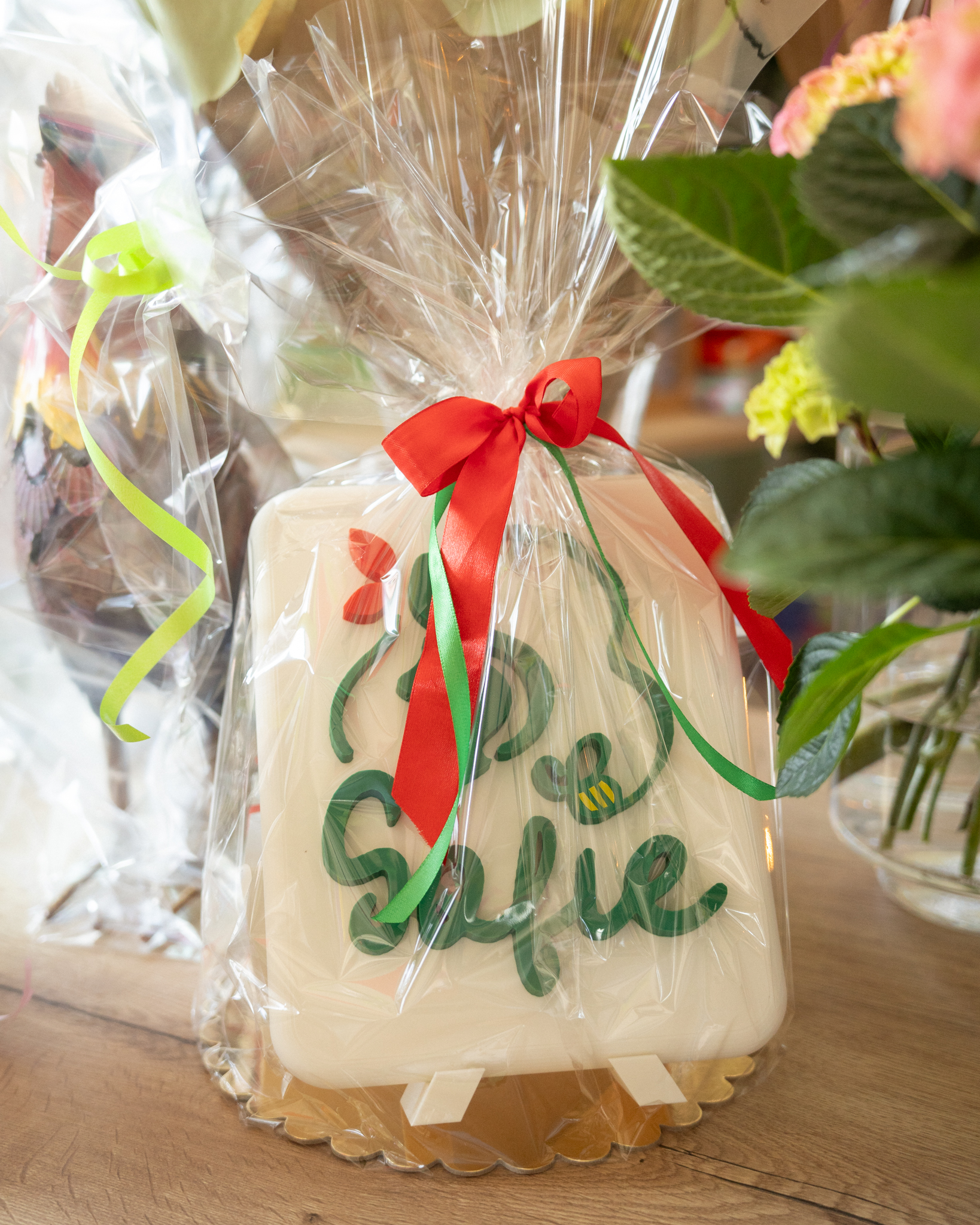 Wat kijken we met een warm gevoel terug op de officiรซle opening van ๐ ๐ข๐ธ๐ฏ๐ฒ๐ฎ! We willen iedereen van harte bedanken voor jullie aanwezigheid, de lieve woorden, de betrokkenheid en de gezelligheid. Het was bijzonder om dit moment samen met jullie te mogen vieren!
Ook zijn we ontzettend dankbaar voor de vele bloemen, kaartjes en cadeautjes die we hebben ontvangen. ๐
Nogmaals dank aan iedereen die erbij was en natuurlijk ook aan iedereen die ons op een andere manier heeft gesteund. We hopen jullie nog vaak te mogen verwelkomen! โ๐ฅช