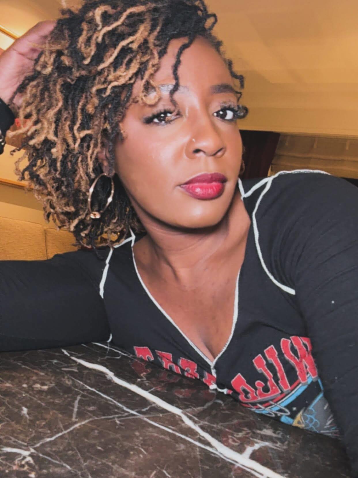 Happy Birthday to my baby Sydney Wilson. 32 looks good on you and you continue to become more beautiful inside and out every year. Looking forward to going out to dinner and come home screaming at the tv during the Pistons game!!!!
I love you bookie❤️😘🌹