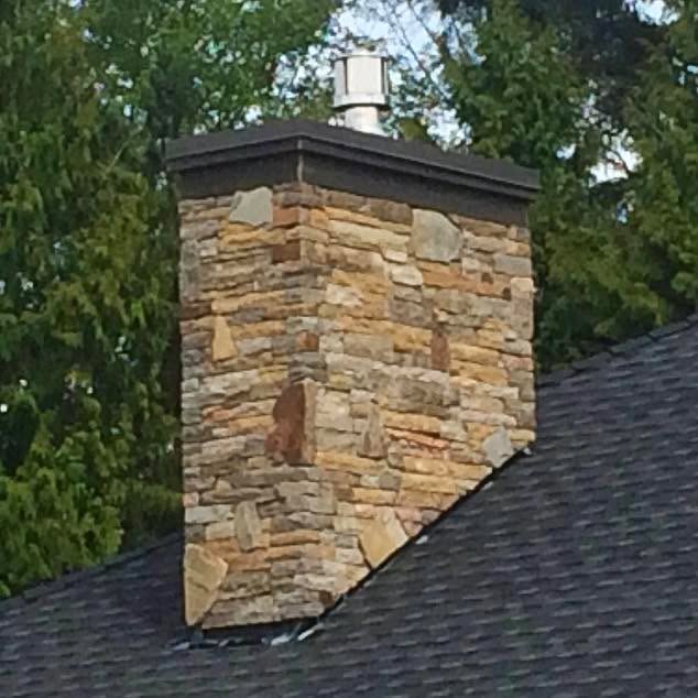 Happy Saturday! A little precipitation in the forecast for today. Why not get up on the roof and face the rain on your terms? A real power move and, while you’re at it, see if your chimney looks as good as this one. Maybe contact us about it… #stonemasonry #bdmasonry #stonework #custombuilds #chimney #chimneyrock #chimneytops