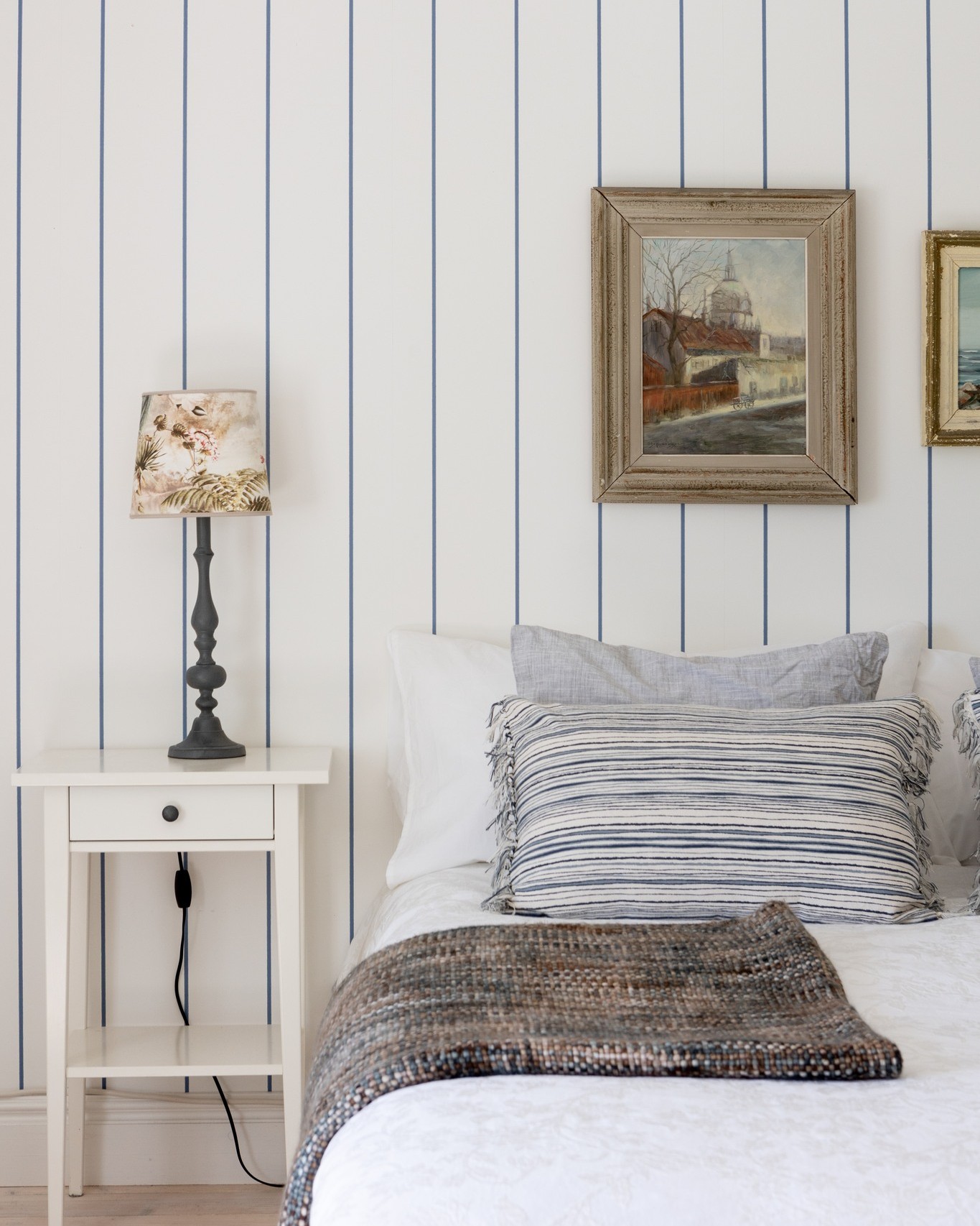 Happy Monday! ☀️
Hoppas ni haft en riktigt fin helg. Här är vi extra peppade på att komma igång ordentligt igen efter några veckor i lite lugnare tempo under påsken.
Bild från vårt torp som vi hunnit gå igenom, fixa och göra redo inför en ny säsong med Airbnb-gäster – snart drar det igång på riktigt igen 🌿 ✨
#inredatorp #torpochgårdar #airbnbsörmland #airbnbhost