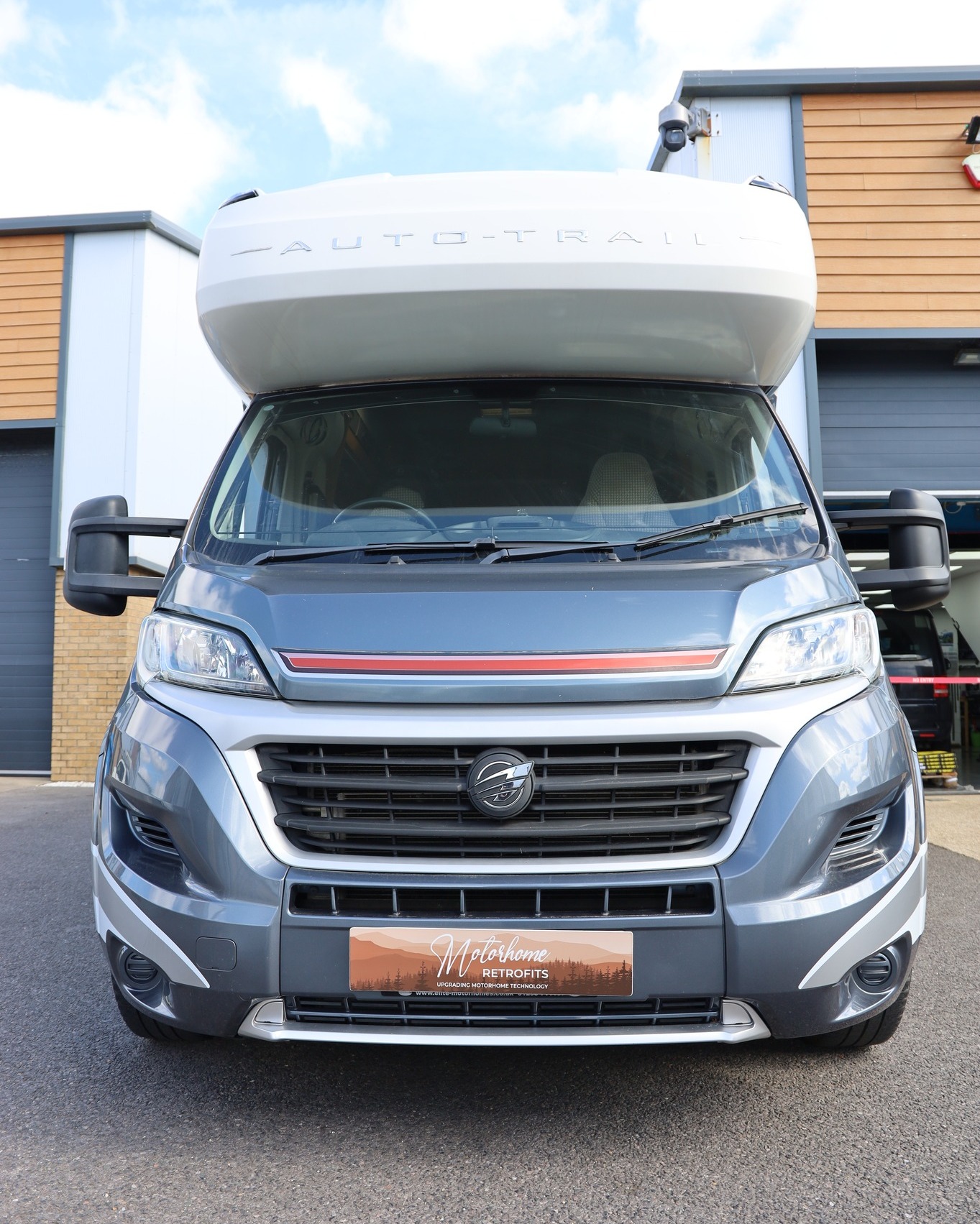 Not just tech upgrades… 🔧
This 2019 Auto-Trail came in with a broken wing mirror — we swapped it out for a brand new long-arm Fiat Ducato unit to get it back on the road! 👌
Need a motorhome wing mirror replacement? Get in touch via our contact form today!
#ducatovan #Motorhome #Ducato #ducato #wingmirrors #motorhomelife #wingmirror