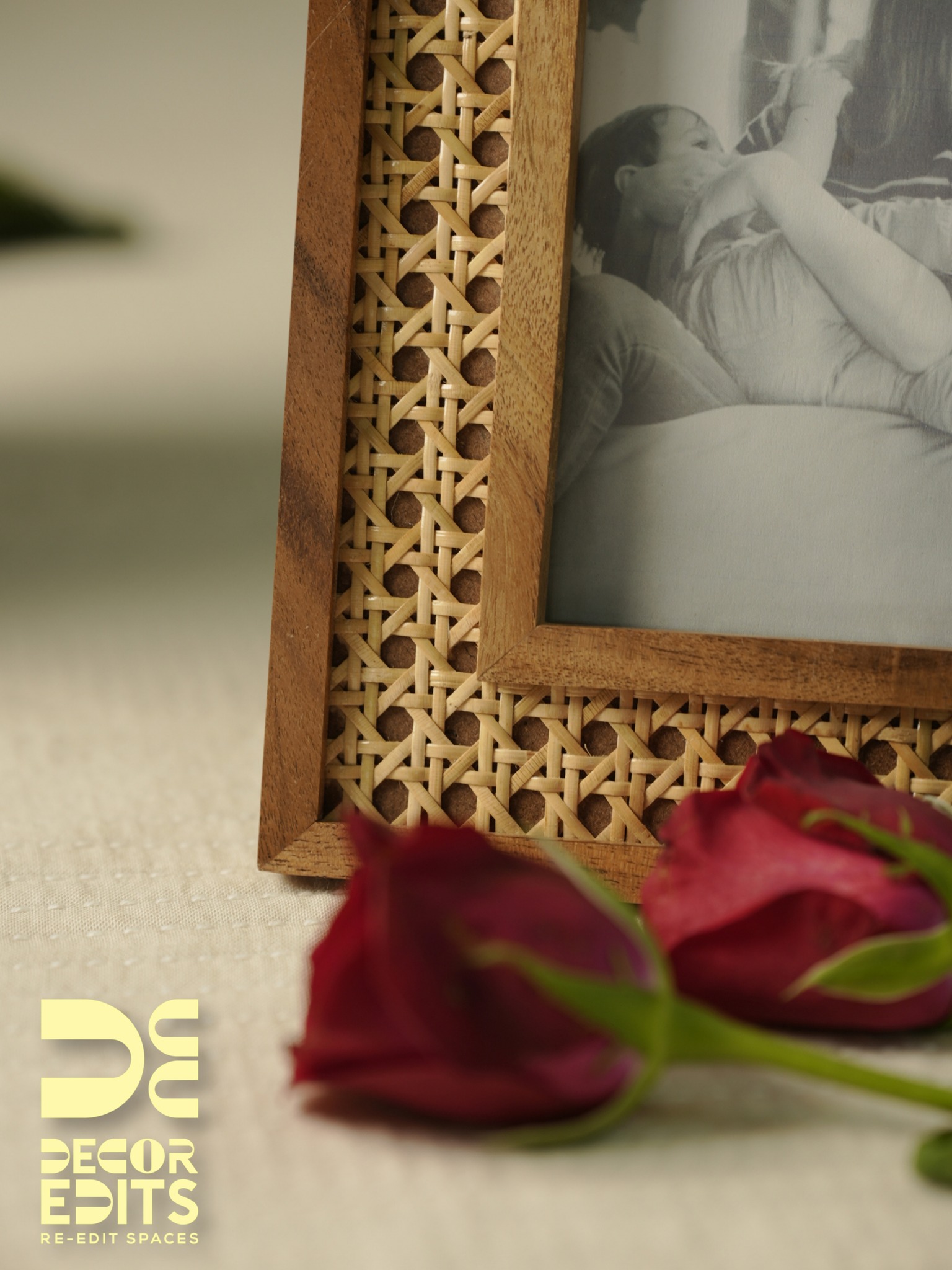 Photo frame suitable for table tops and walls
This wood and rattan frame can be used to frame 5x7 inches photos
DM us or whatsapp us at 9778758496 for further enquiries.
#photoframegifts #memories #keralahomedecor #HeritageDecor #homestyling #RoomStyle