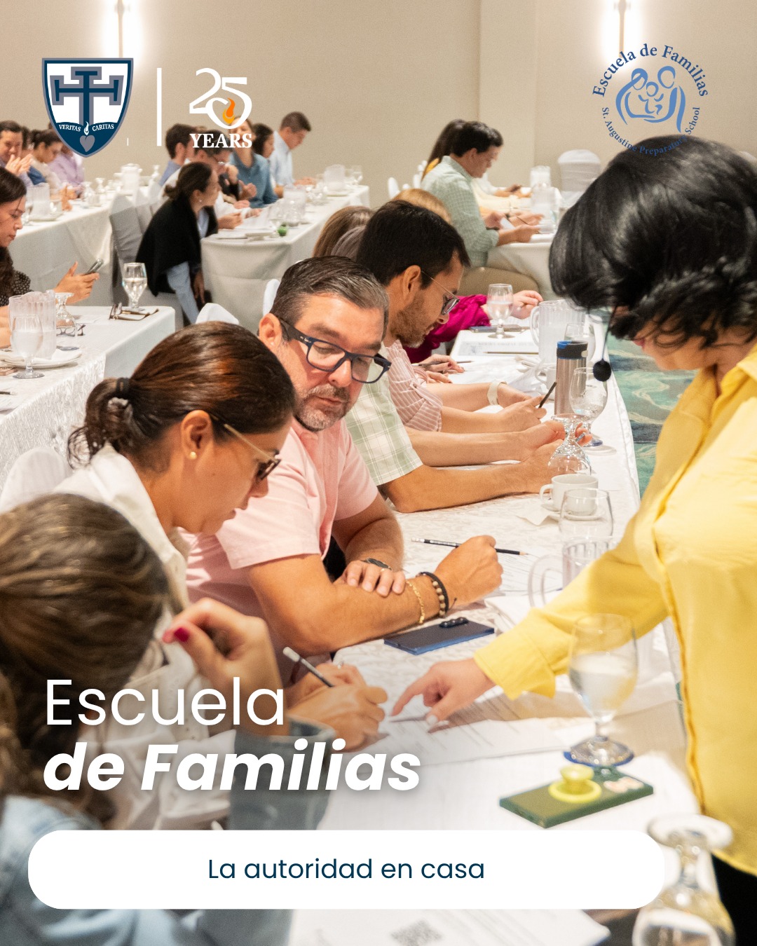 Nos alegró mucho la participación interactiva de los padres de familia en esta edición de la Escuela de Familias. El taller dio a los padres un espacio para auto-examinar cómo se vive la autoridad en casa seguido por una charla con consejos prácticos aptos para las diferentes etapas en las que se encuentran los hijos.
La Escuela de Familias fue creada por el colegio para apoyar a los padres de familia en la labor de criar a nuestros hijos. Esta herramienta nos facilita aprender juntos y brindar consejos para mejorar la crianza en el hogar.
#EscuelaDeFamiliasCSA #GoDolphins #BuildingKnowledge #TopAcademicSchool