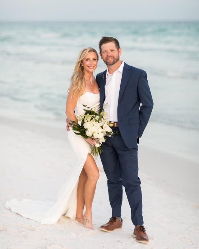 Say yes to Genius Weft Hair Extensions! 💍✨
Wedding season is here! Whether you’re a bride, bridesmaid, mother, or guest, extensions give you that extra length, volume, and confidence for every photo 📸
From the wedding party to walking down the aisle, and all the way through your honeymoon, your hair will be beautiful every step of the way ✨
Book your wedding hair early, dates fill up fast! 👰🏼♀️
#wedding #extensions #giftforher #magnolia #sdsmagnolia @elizannliberty