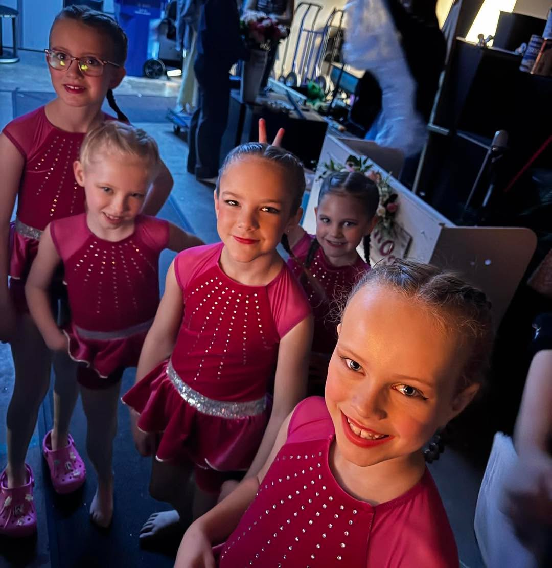 PA Festival Awards 🏆 Congrats to “Ray of Light” Acro 3 for winning Most Promising Acro Small Group, any age! 🤩 #balletnallthatjazz