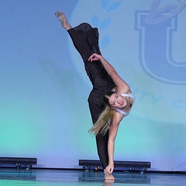 PA Festival Awards 🏆 Kylee came back from University to win one more award with our studio for her Contemporary solo - Most Promising Modern/Contemporary solo, 15-18 years 👏🏻🤩 #balletnallthatjazz