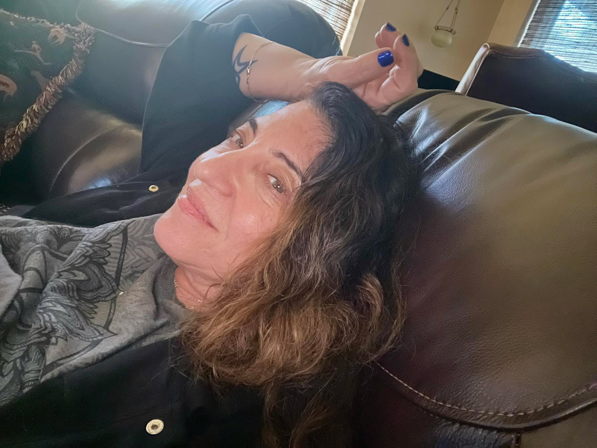 Friday night reset 😌
No gig, no deadlines… just me sitting still for a minute (rare, I know).
So much I want to share… soon.
For now, recharging before the weekend fun kicks back in tomorrow 💫