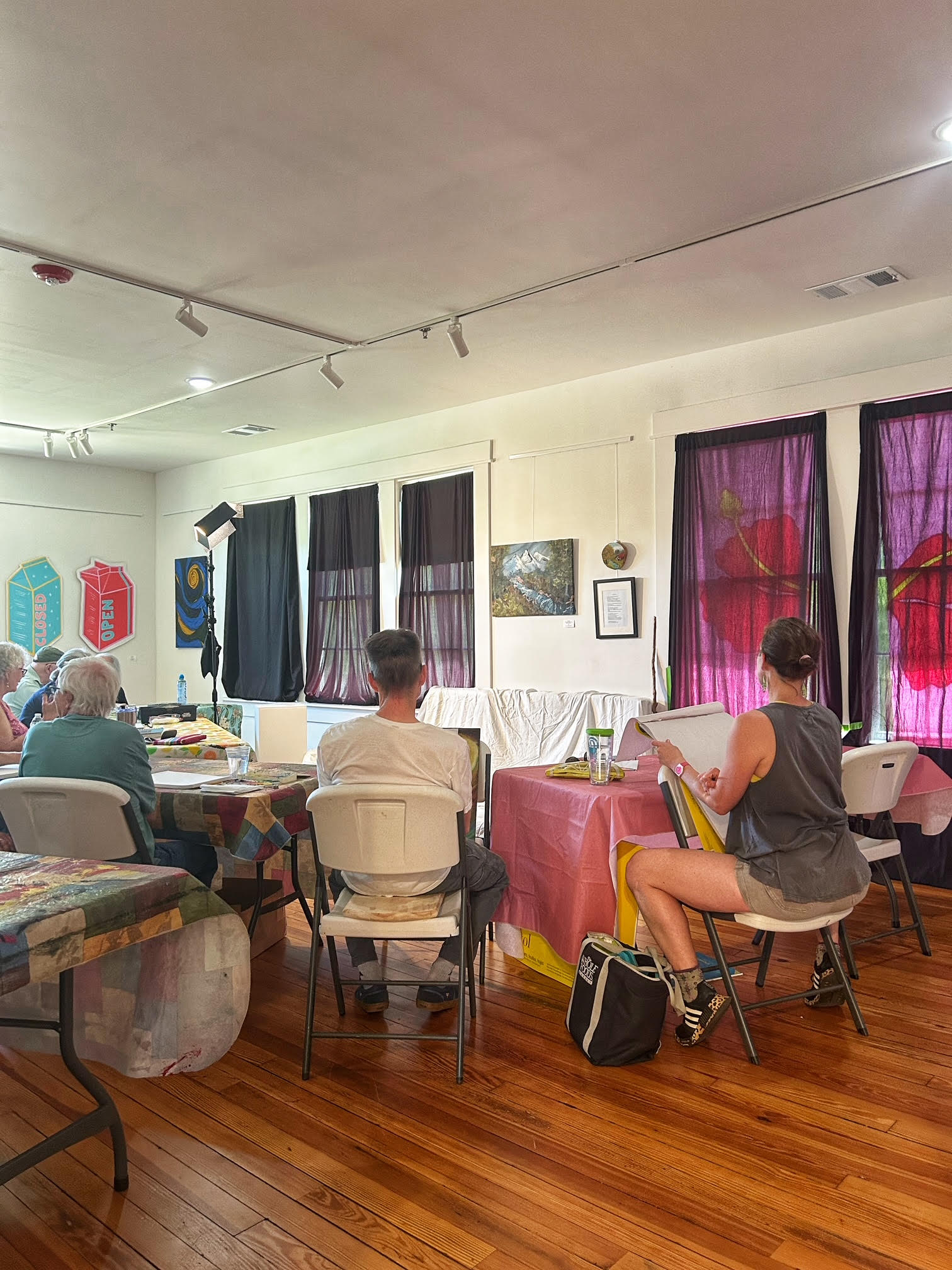 Creativity is alive in Winterville. ✏️
Our Third Wednesday Life Drawing session brought artists together for an afternoon of observation, practice, and community in a beautiful studio setting.
Whether you’re experienced or just beginning, there’s a place for you here.
🗓️ Third Wednesdays
⏰ 1 PM – 4 PM
💵 $20 per session
📍 Winterville Cultural Center
Pre-registration required. Message us or scan the QR code in the final slide.
#WintervilleGA #AthensGA #LifeDrawing #FigureDrawing #DrawingClass #GeorgiaArtists #ArtCommunity #CreativeLife #SupportLocalArts