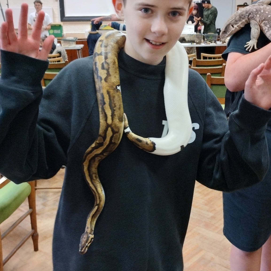 Our Year 8 students recently went on a fantastic ARC session to Bournemouth Natural Science Society. Here, they learned all about the natural world, whilst also getting up close and personal with some exotic animals. Amazing engagement and bravery all round!