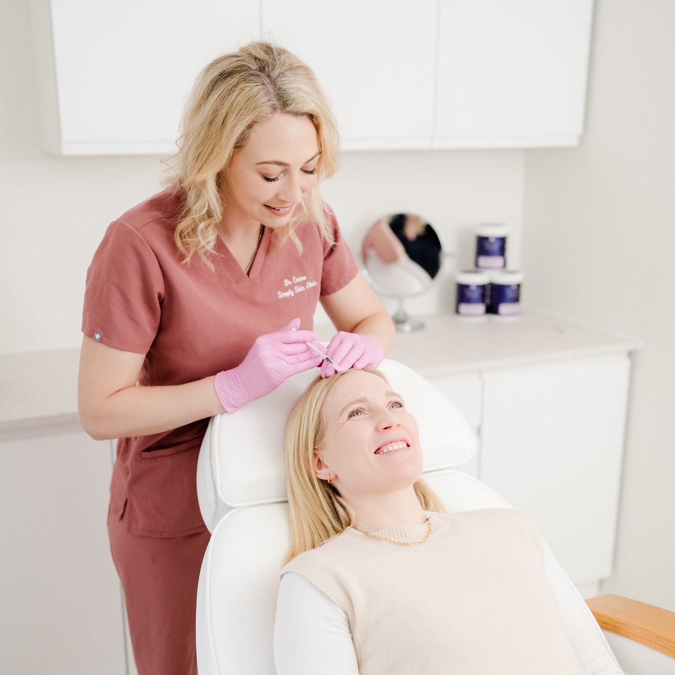 There's a lot of misinformation out there. So let's be straightforward. 🔬
Anti-wrinkle treatments are one of the most clinically studied treatments in aesthetic medicine. When administered by a trained professional, they're safe, precise, and beautifully natural-looking.
The goal at Simply Skin Clinic? To look refreshed — not frozen.
Dr Emma and Ruthie offer expert treatments tailored to your face and goals. Book a consultation via the link in bio. 📍Winchester
#AntiWrinkle #AestheticsMedicine #SimplySkinClinic #WinchesterAesthetics #hydrobooster @profhilo_uk_ireland