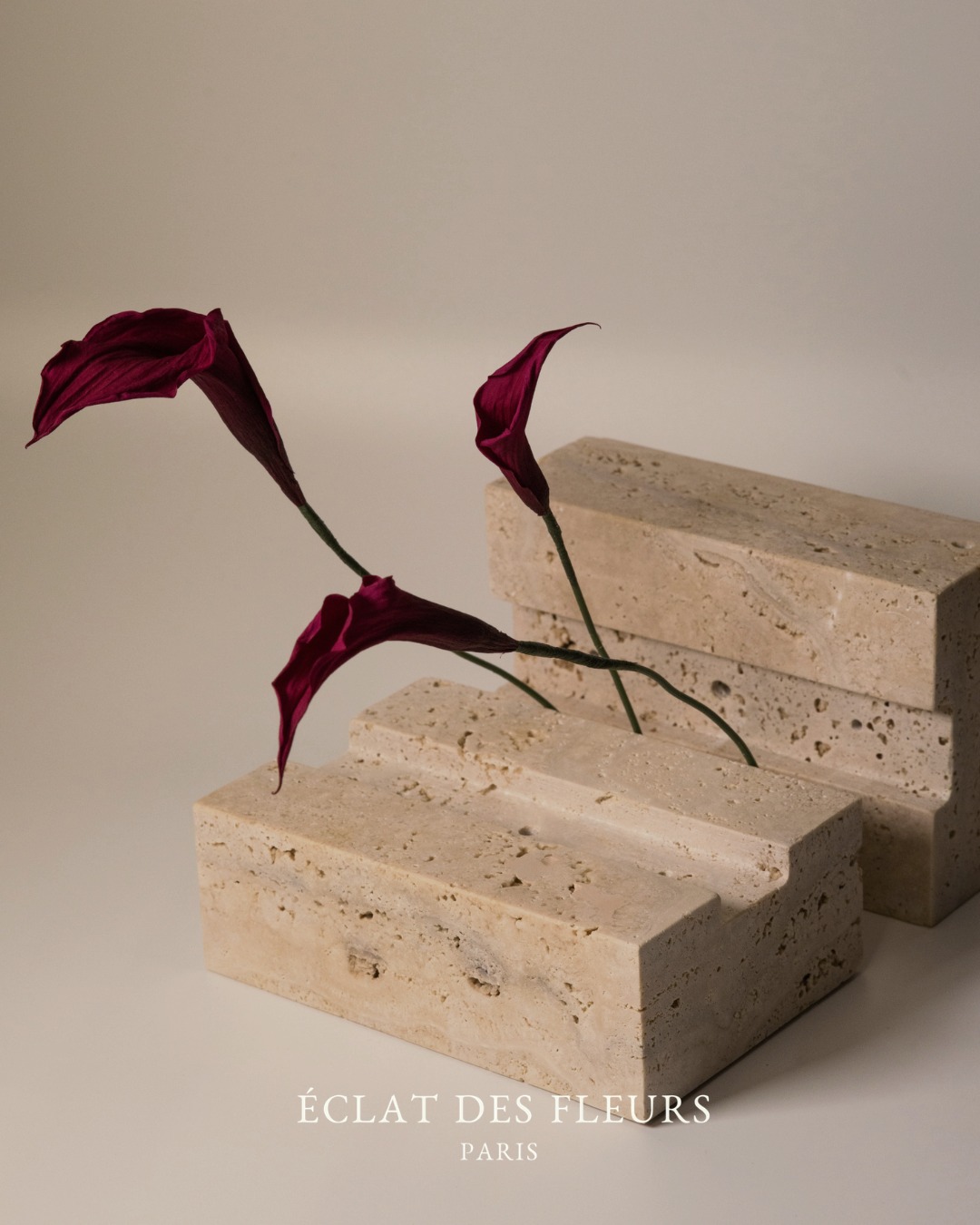 A form, held in balance.
ÉCLAT DES FLEURS
#luxurydetails #eclatdesfleurs #luxurygifting #floraldesign #minimalaesthetic