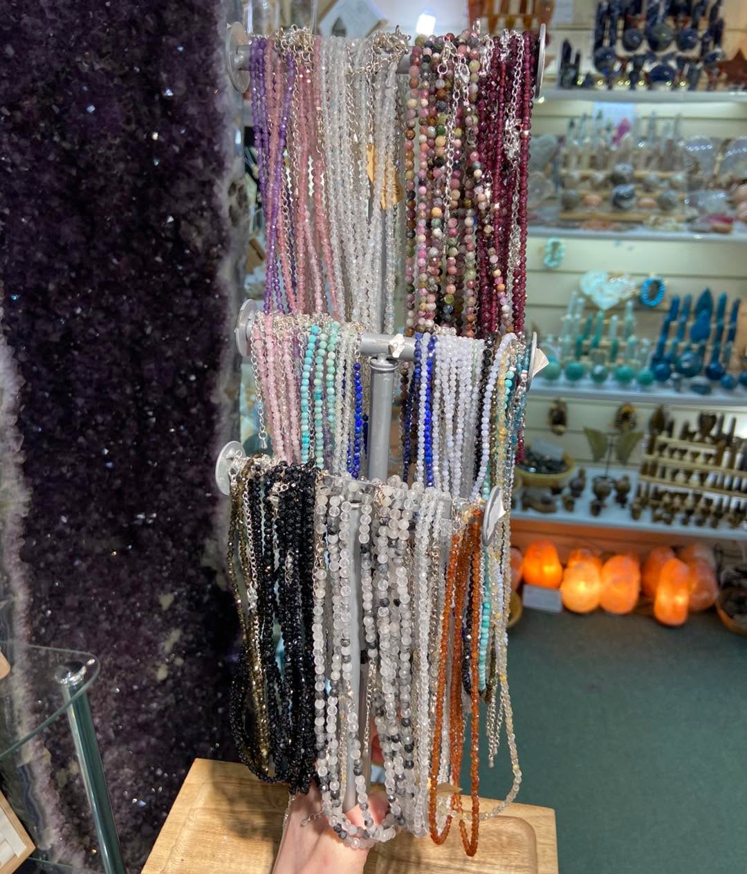 We have restocked our faceted crystal necklaces ✨🌟🌌
You guys love these for the sparkle they bring but you can also customise these, adding on your own charms and pendants
For more information or to purchase give us a message or comment down below
.
.
.
#crystalshopuk #crystalneckace #crystalmagic